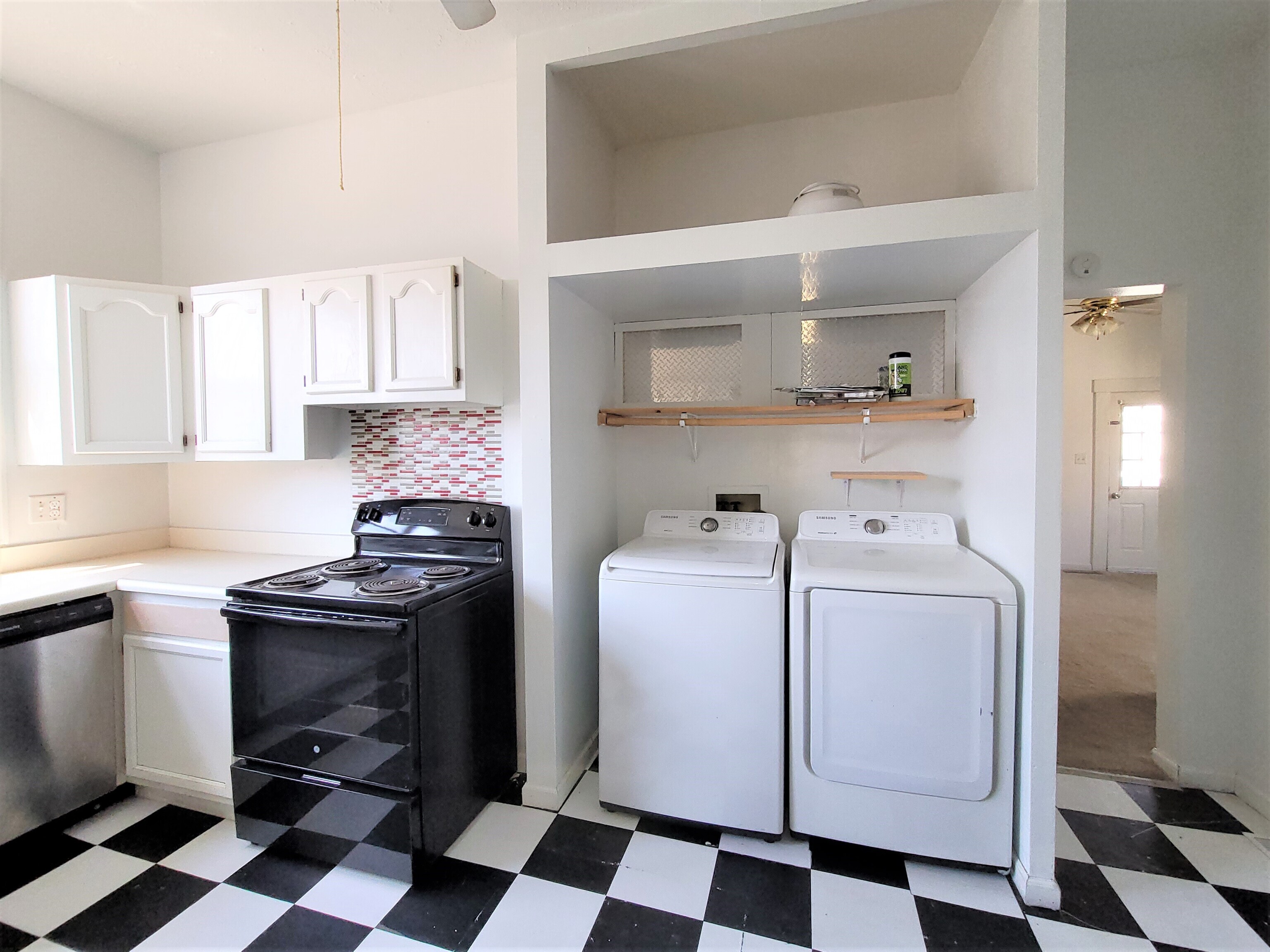 465 W Franklin Street