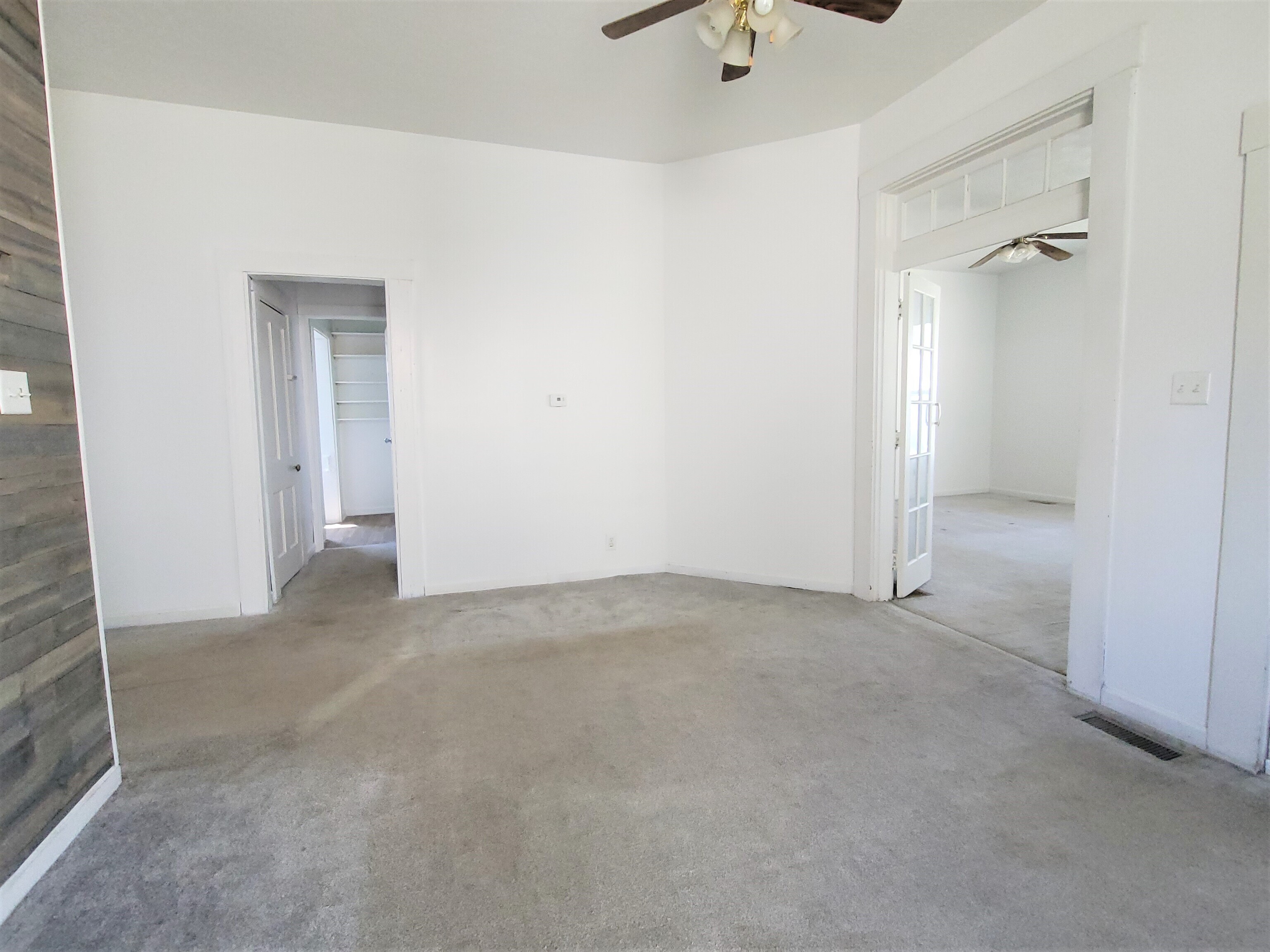 465 W Franklin Street