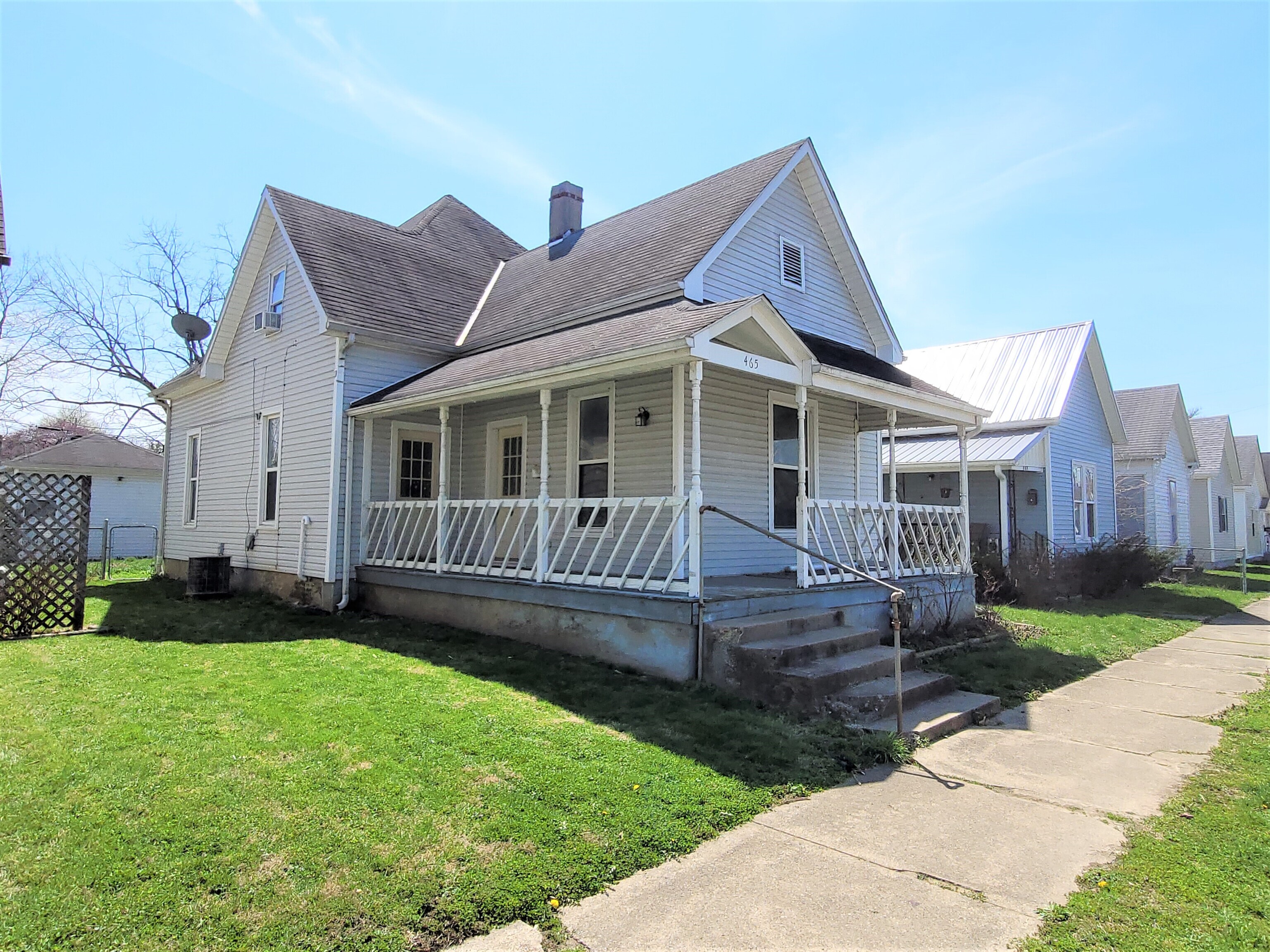 465 W Franklin Street