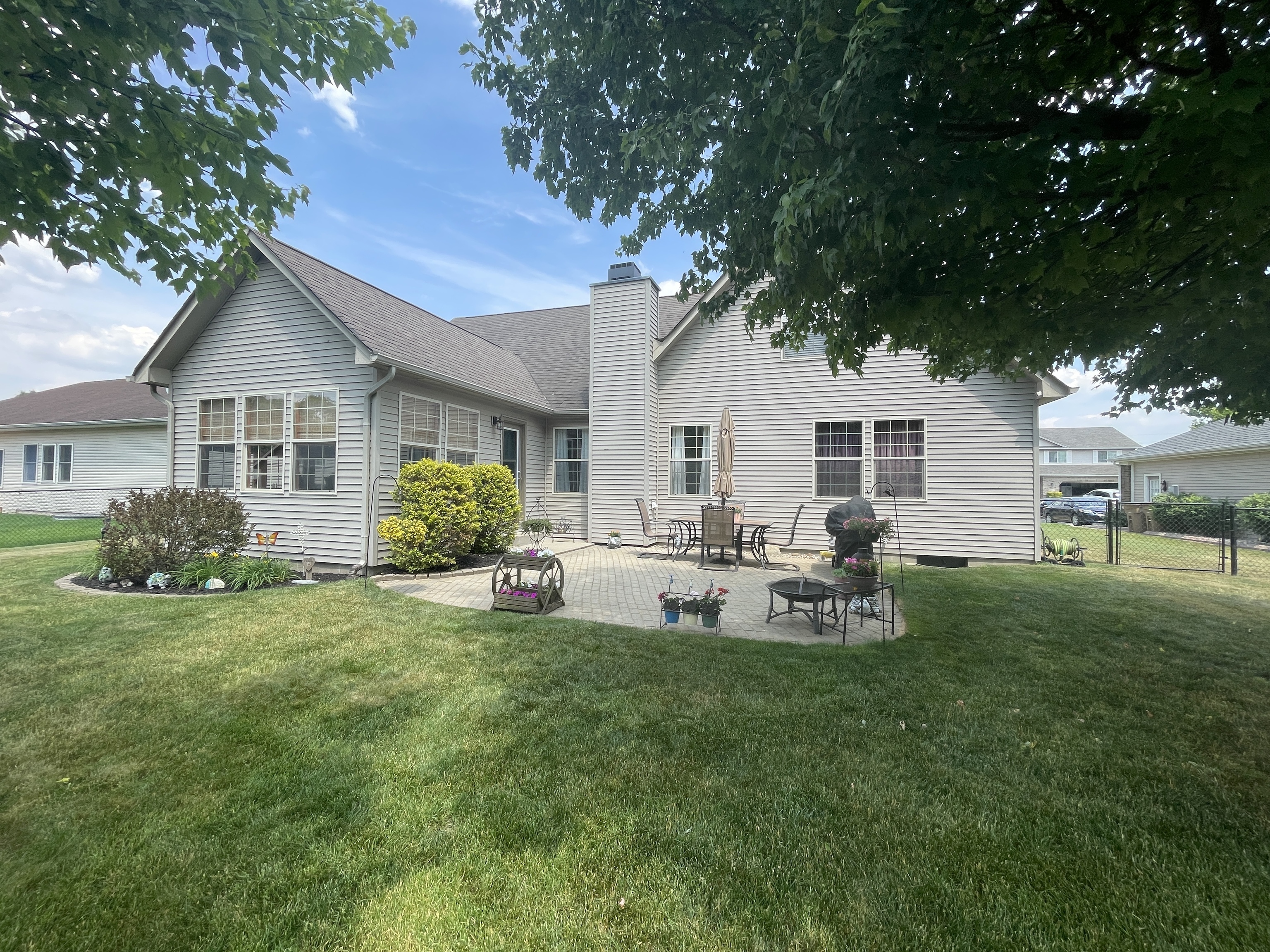 2940 Cross Creek Drive