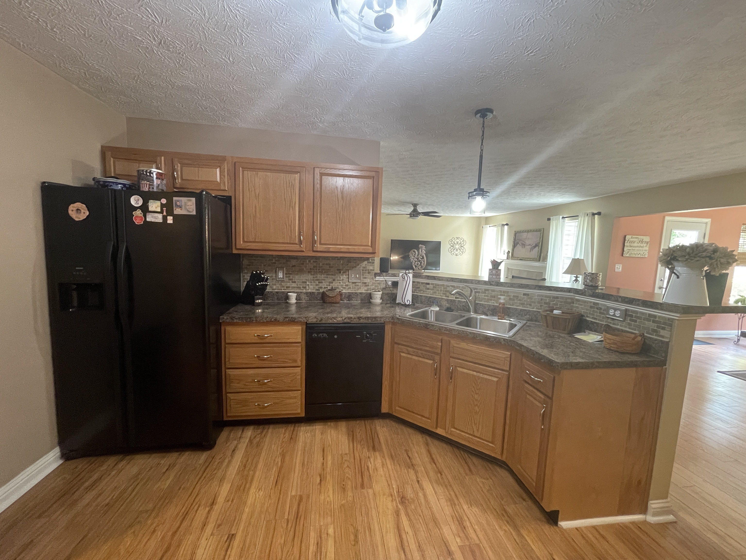 2940 Cross Creek Drive