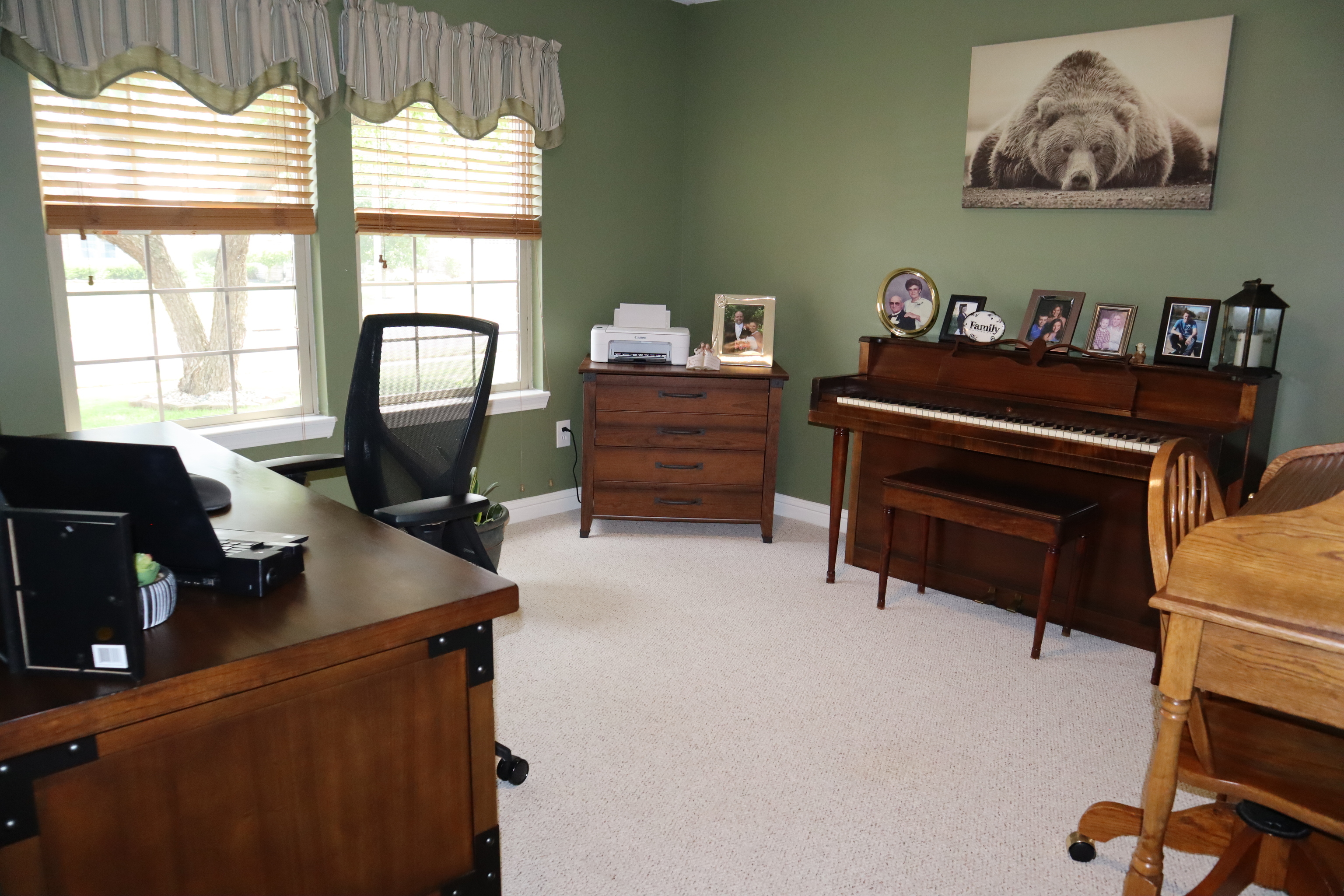 2940 Cross Creek Drive