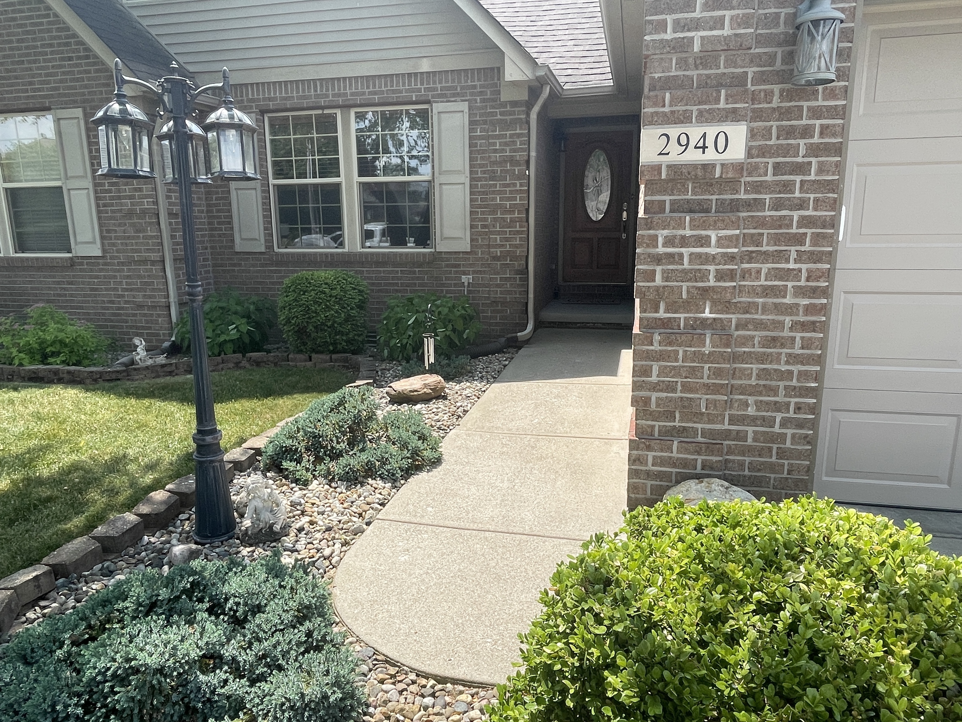 2940 Cross Creek Drive