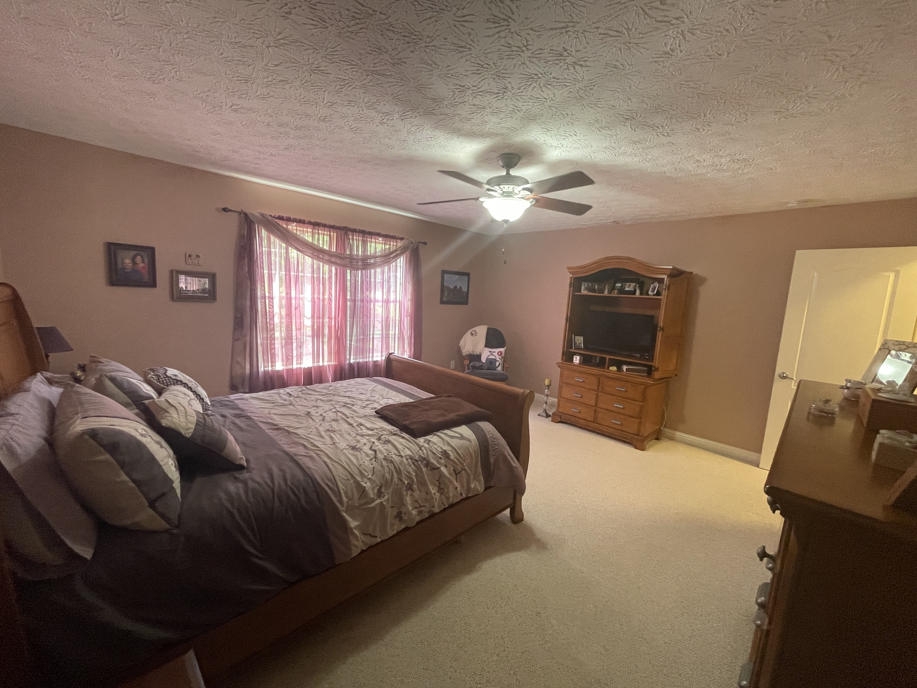 2940 Cross Creek Drive