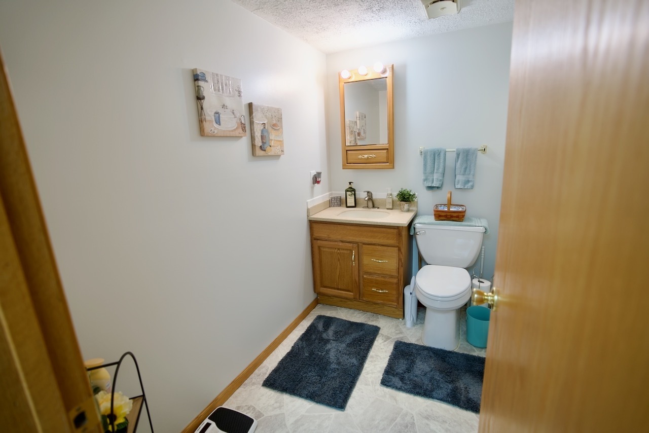 9004 N Miami Ridge Road