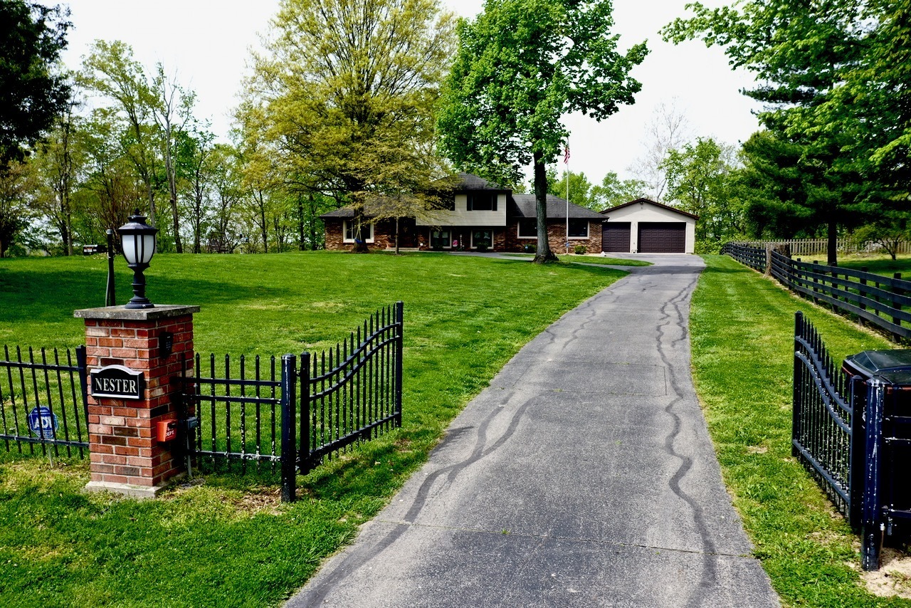 9004 N Miami Ridge Road