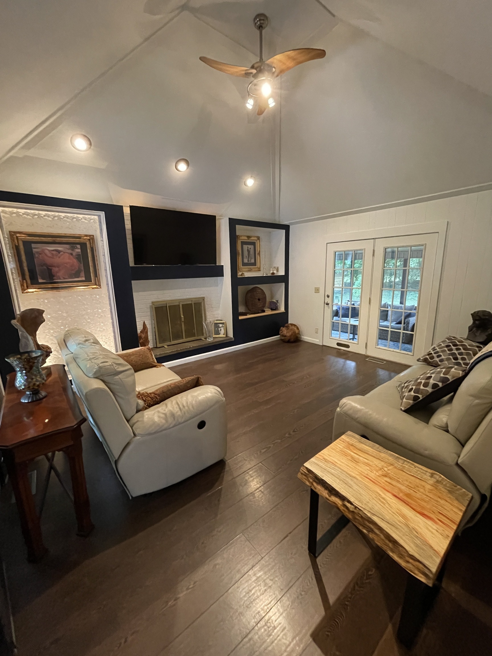 3622 Mockingbird Drive