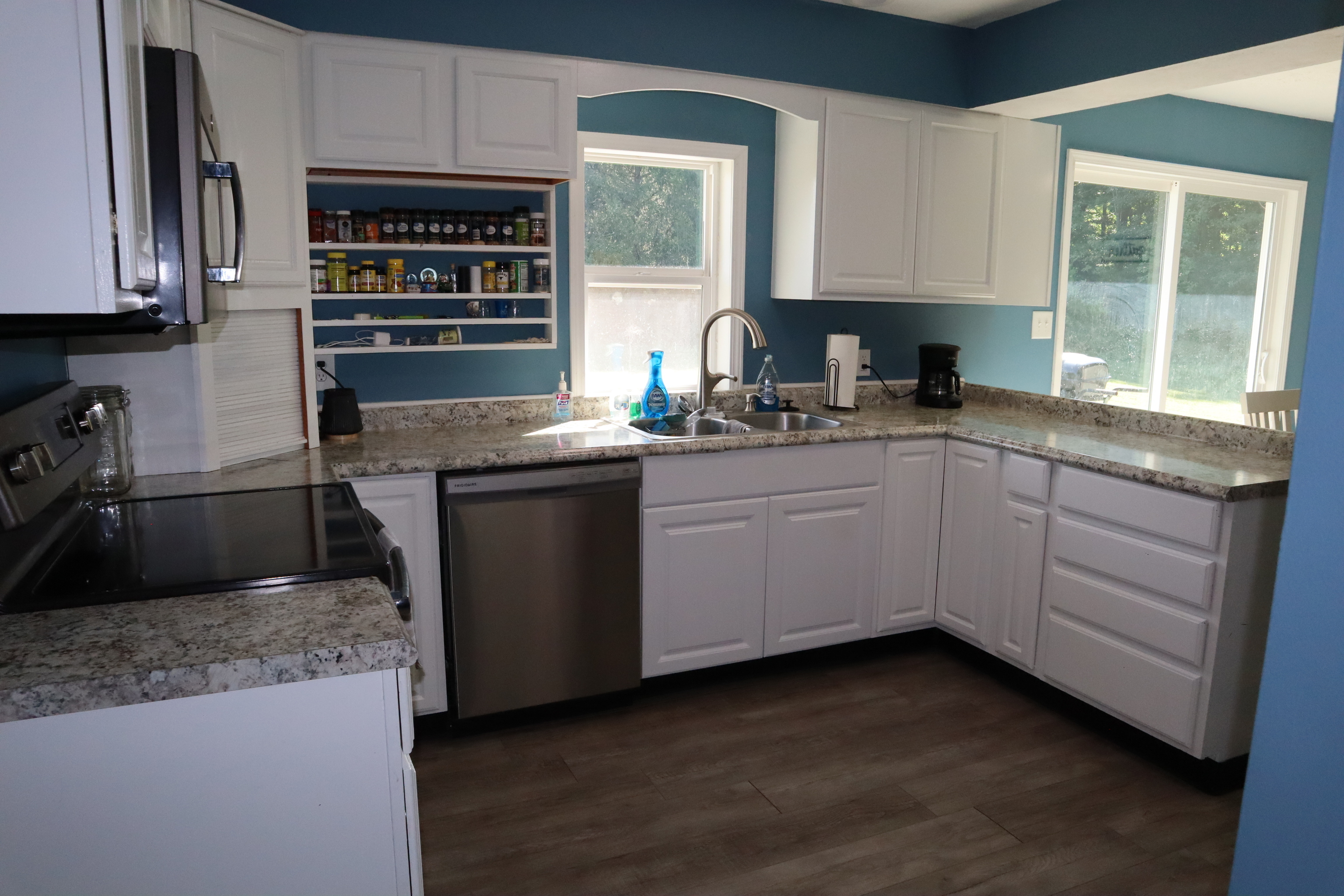 2410 S State Highway 7