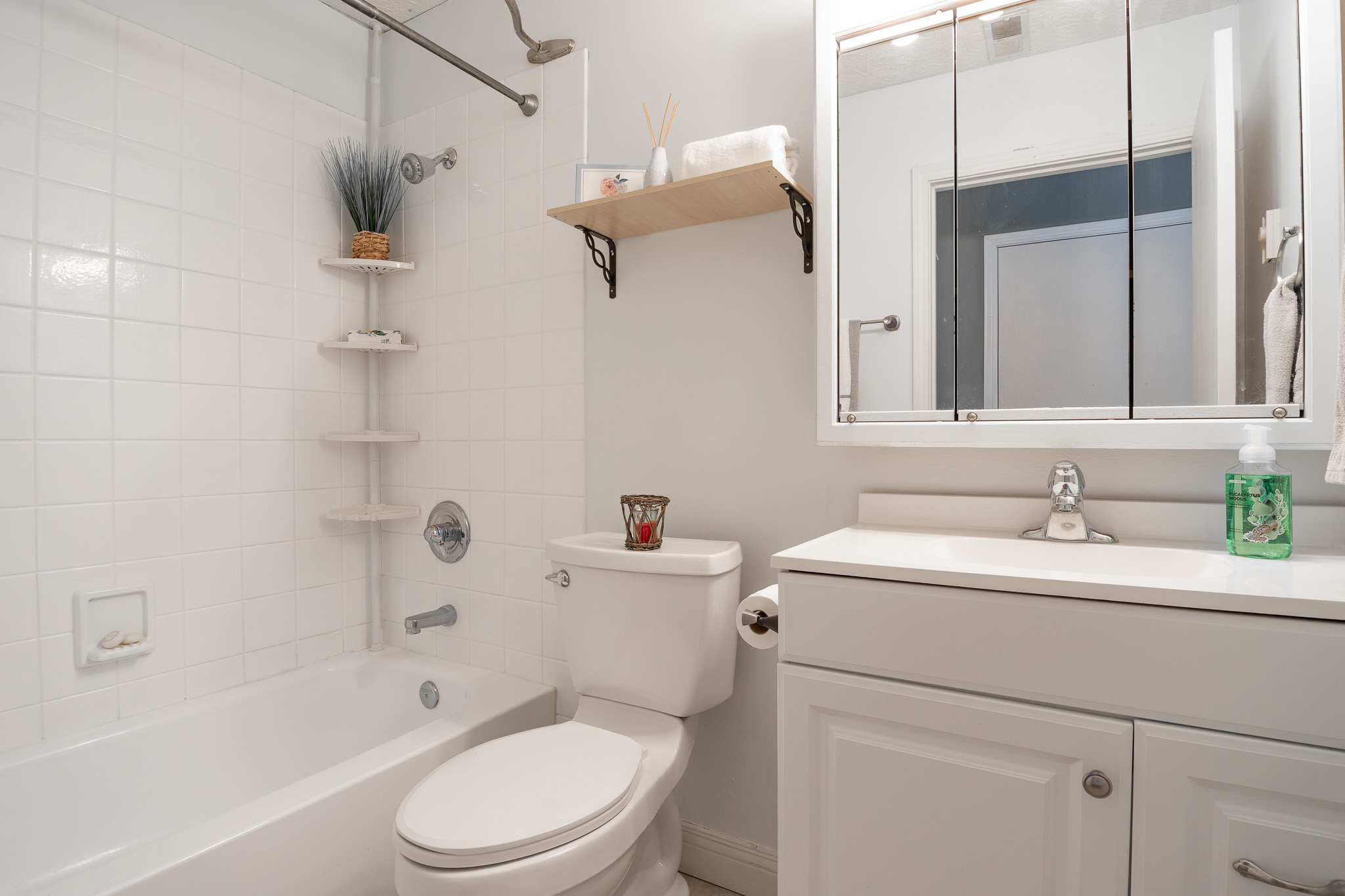 19383 E Lake Site Drive