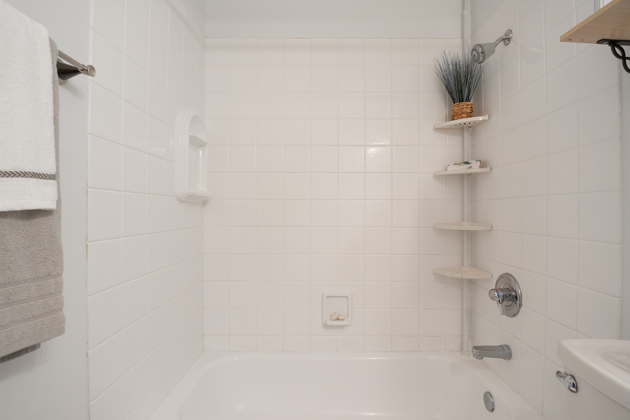 19383 E Lake Site Drive