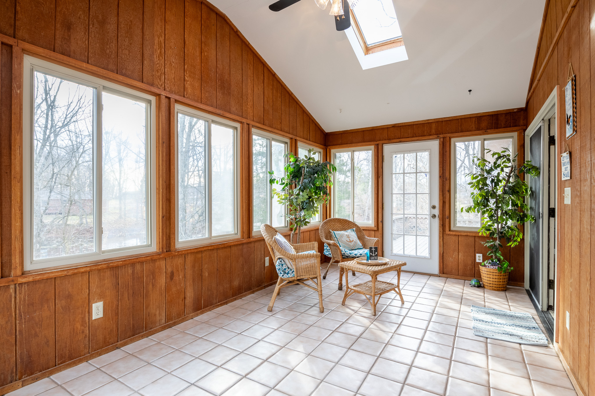 19383 E Lake Site Drive