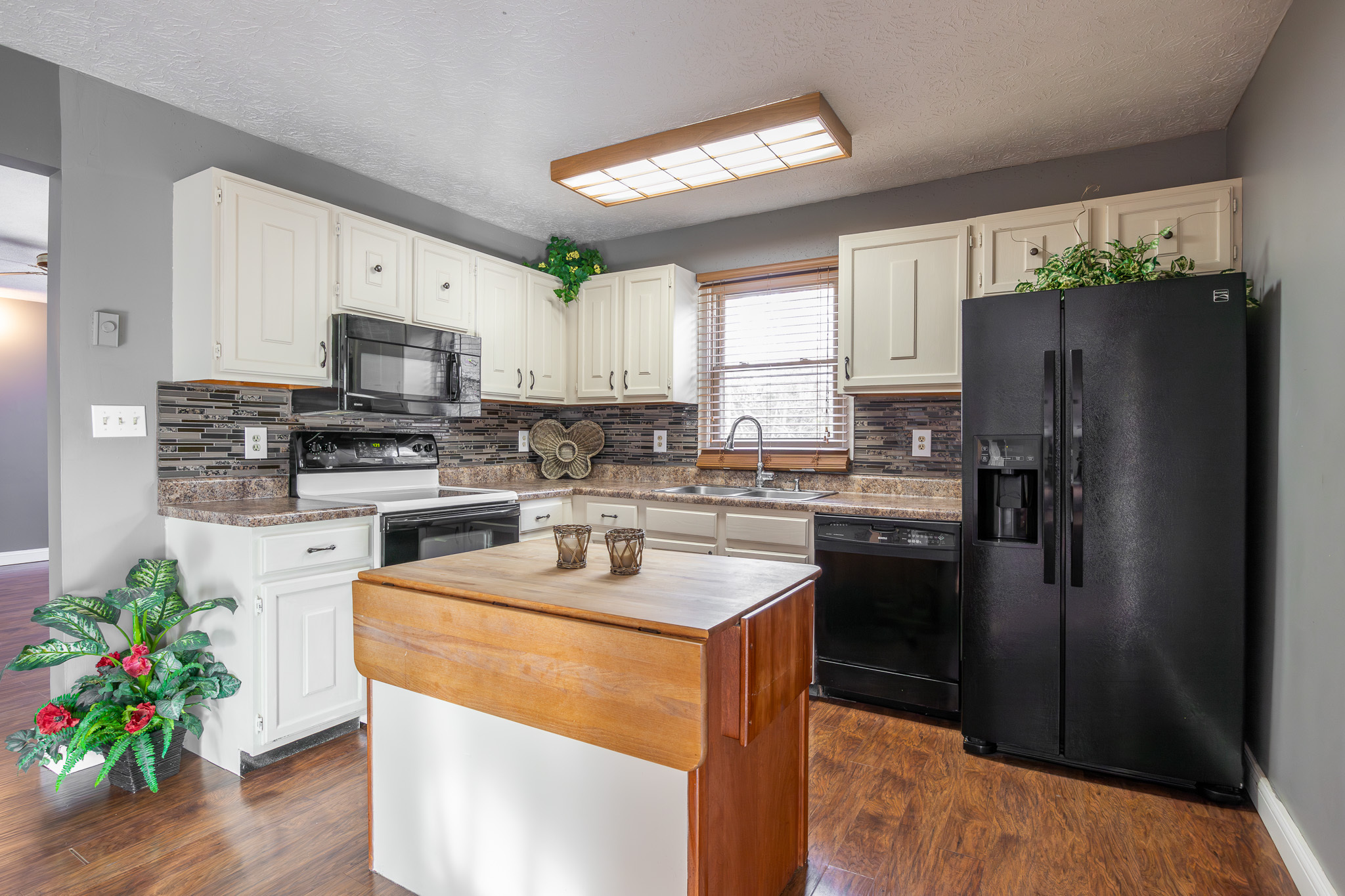 19383 E Lake Site Drive