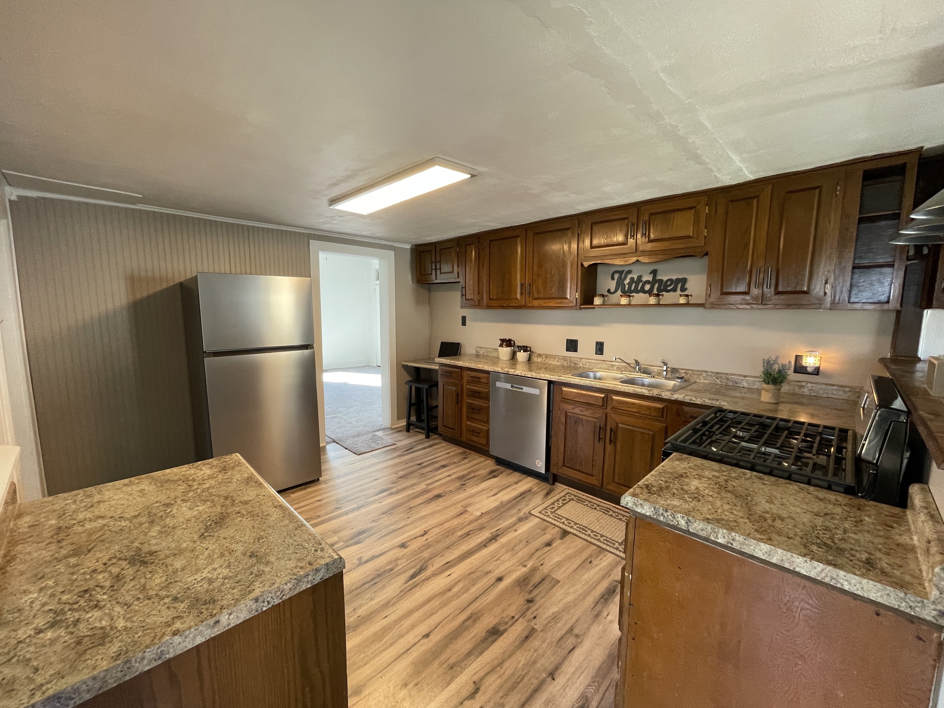 6033 S Jonesville Road