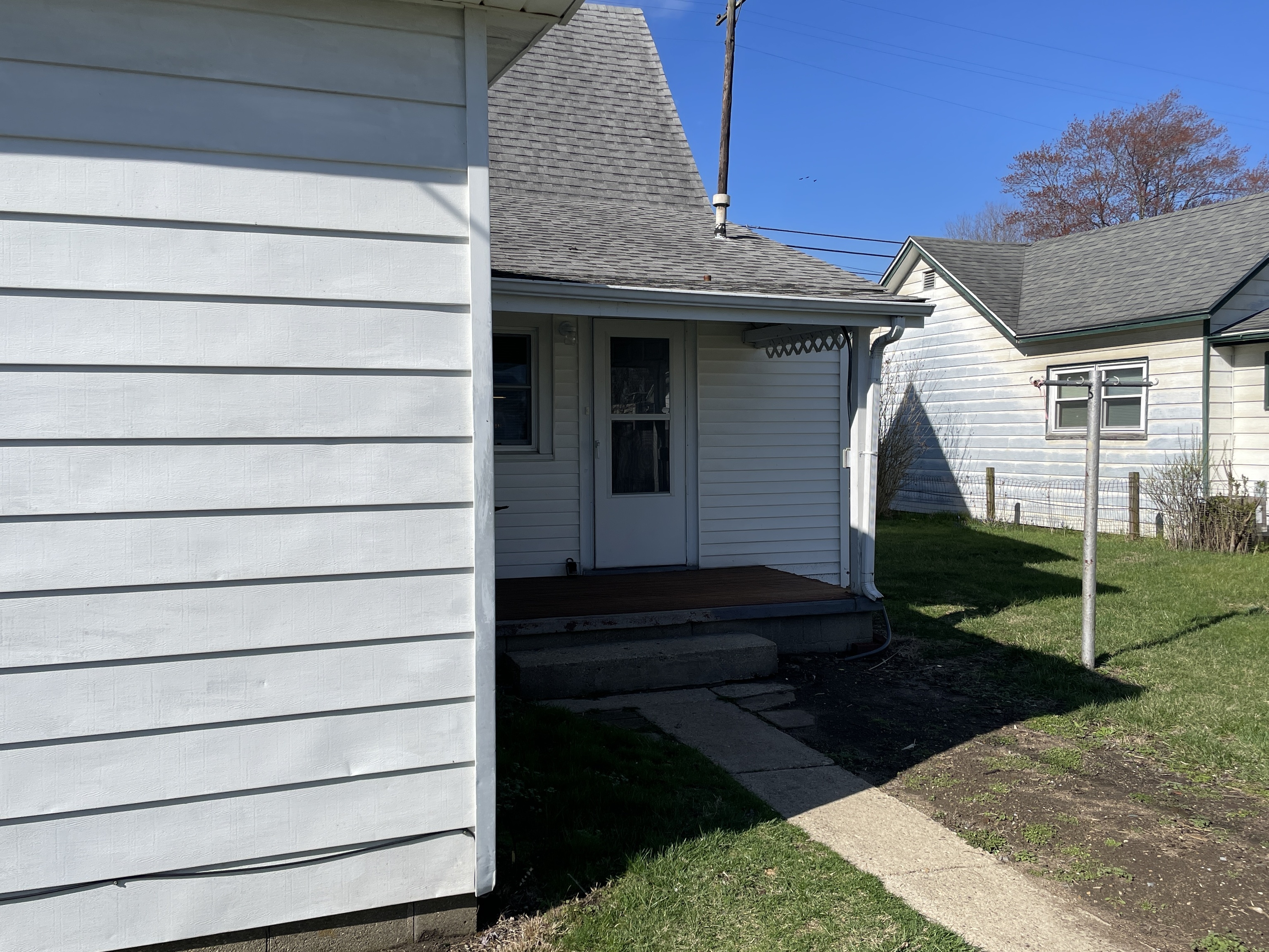 6033 S Jonesville Road