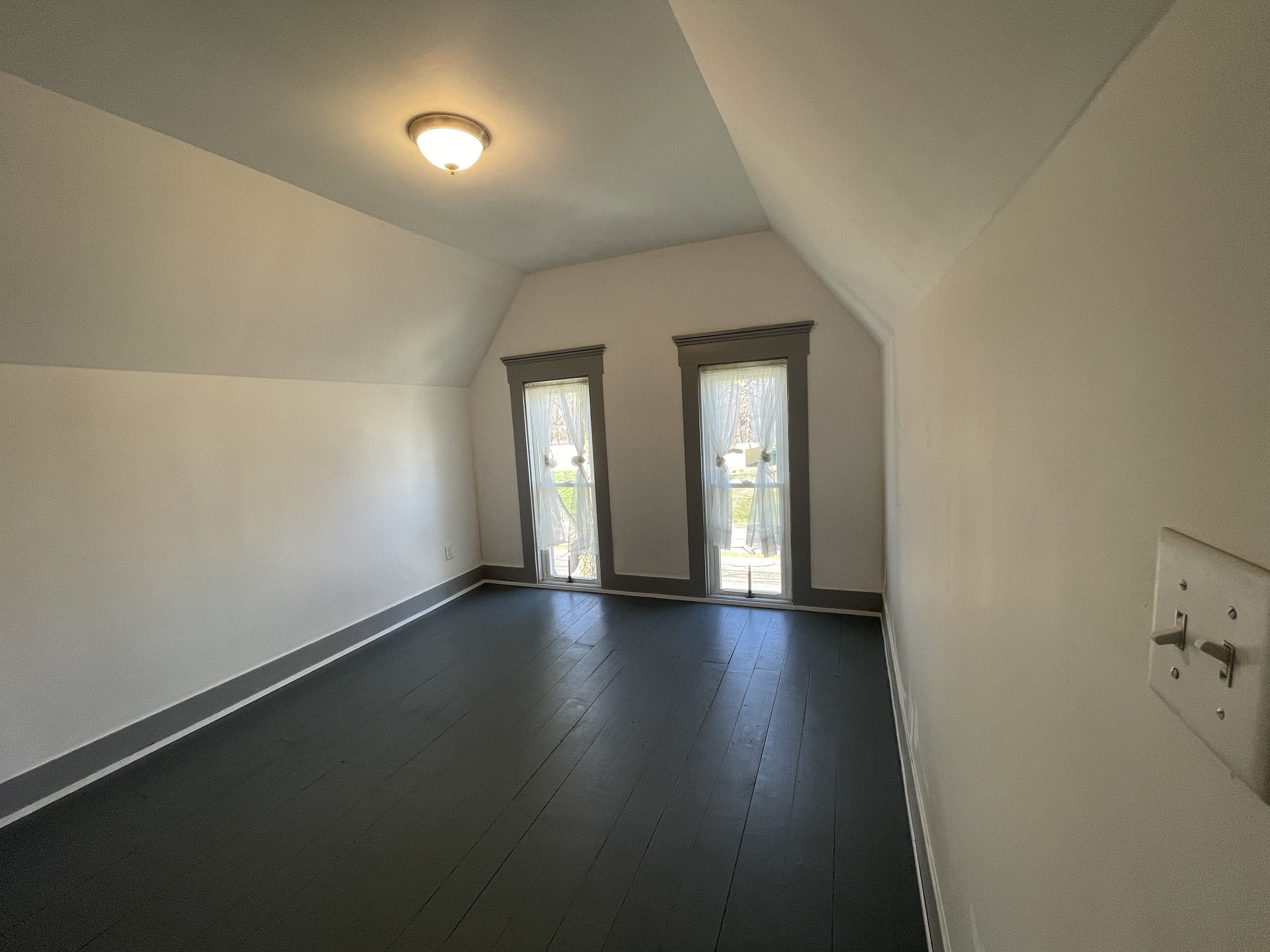 6033 S Jonesville Road