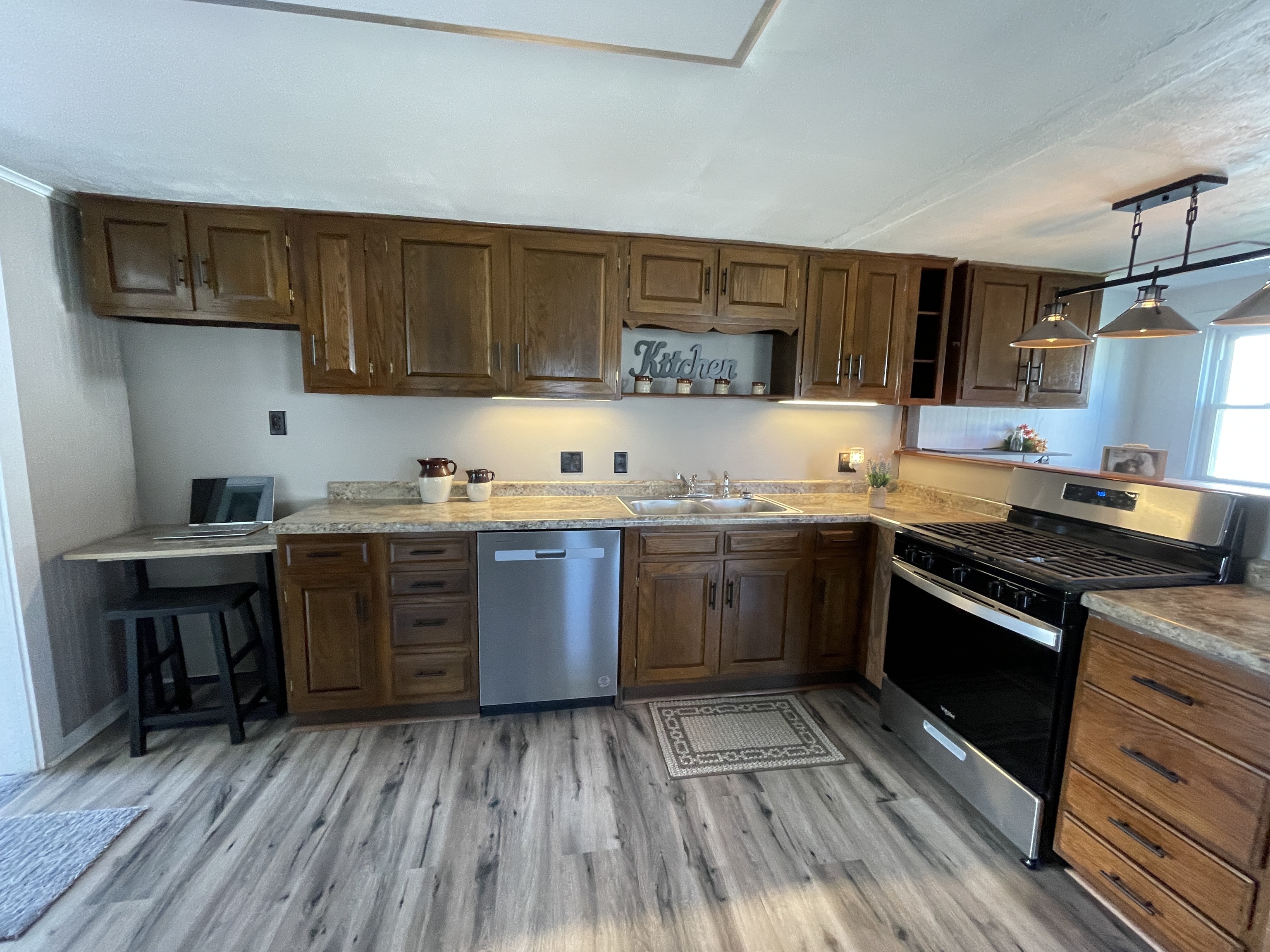 6033 S Jonesville Road