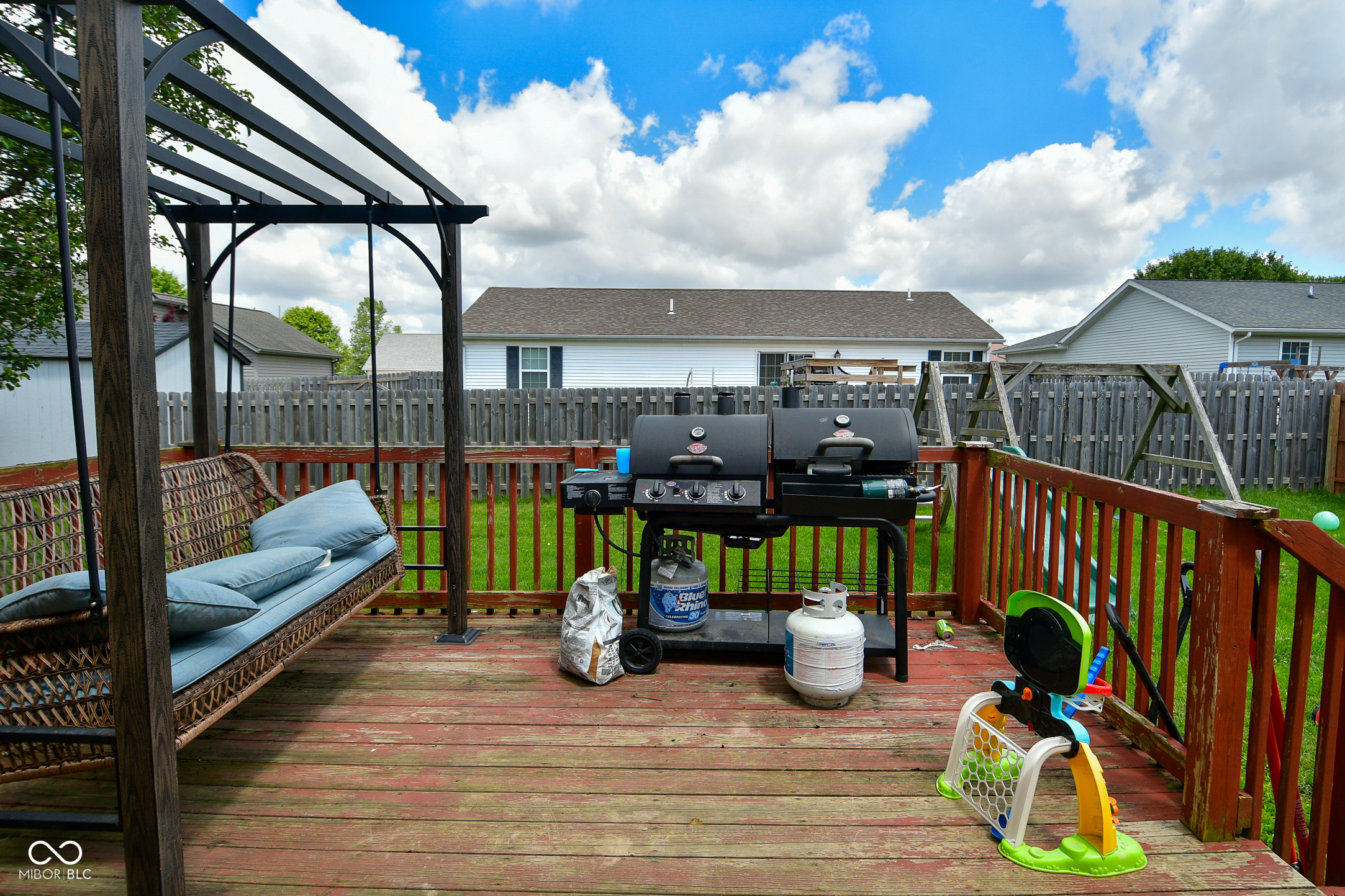 1670 W Constitution Street