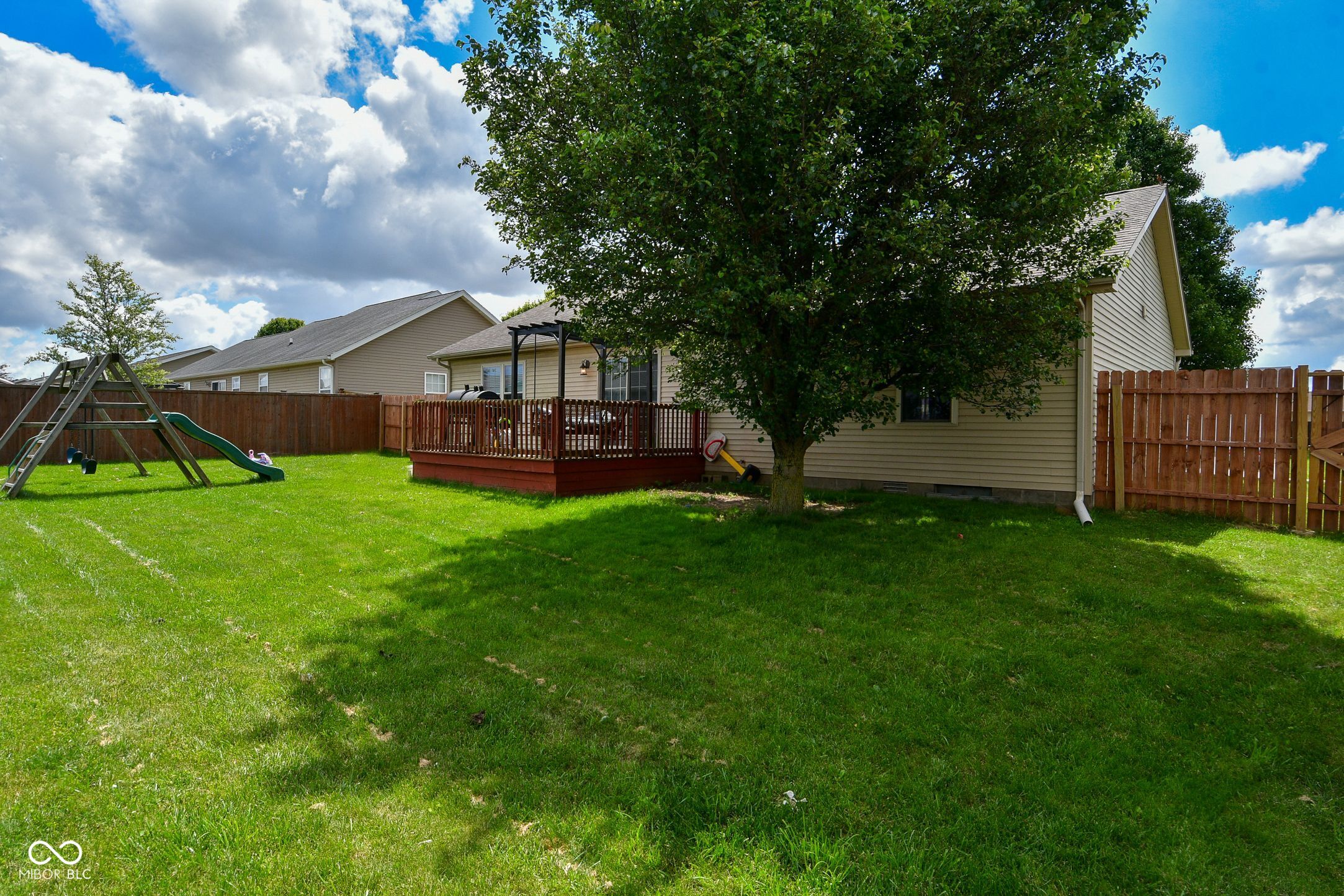 1670 W Constitution Street