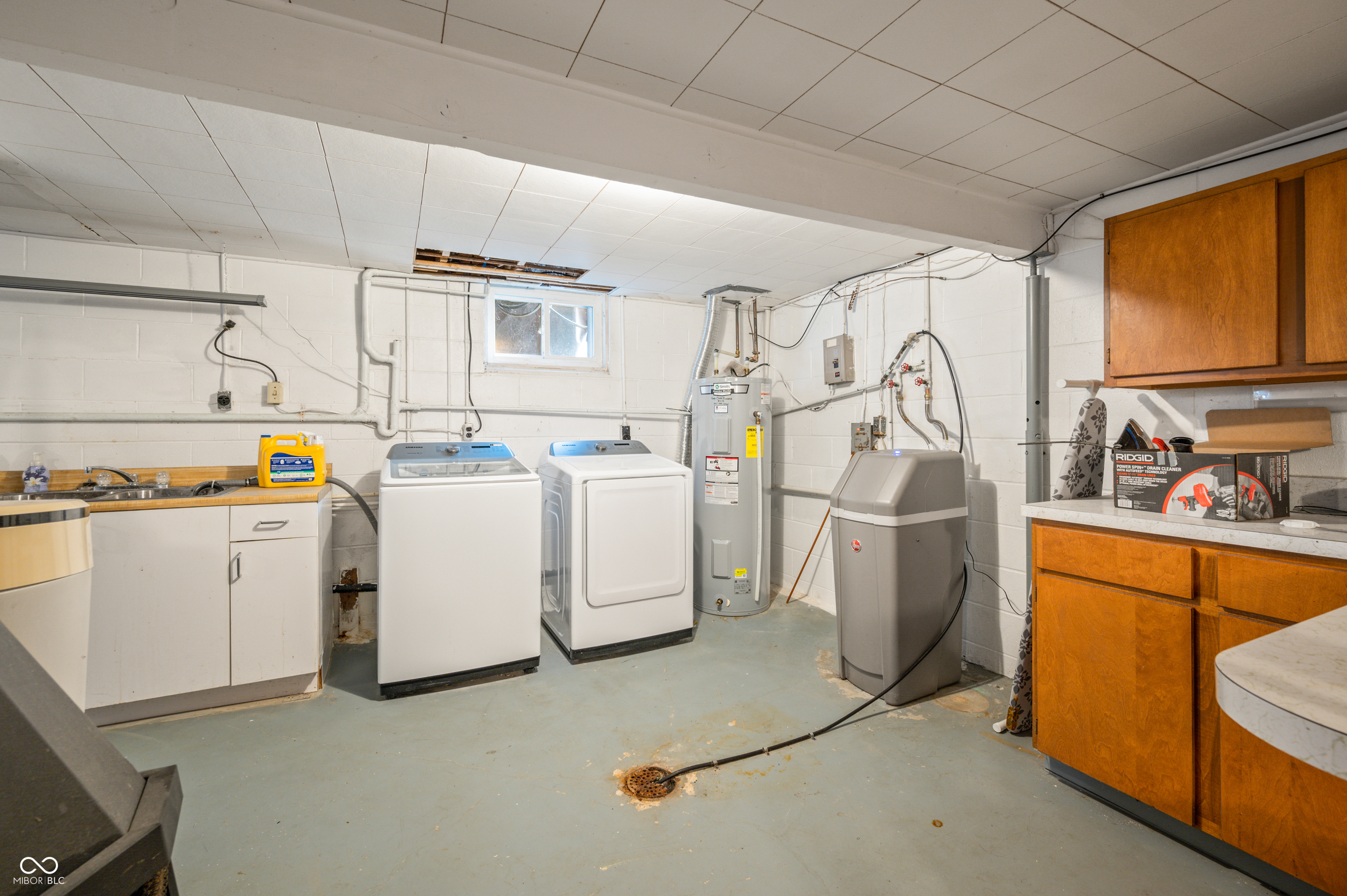 10520 E Railroad Street