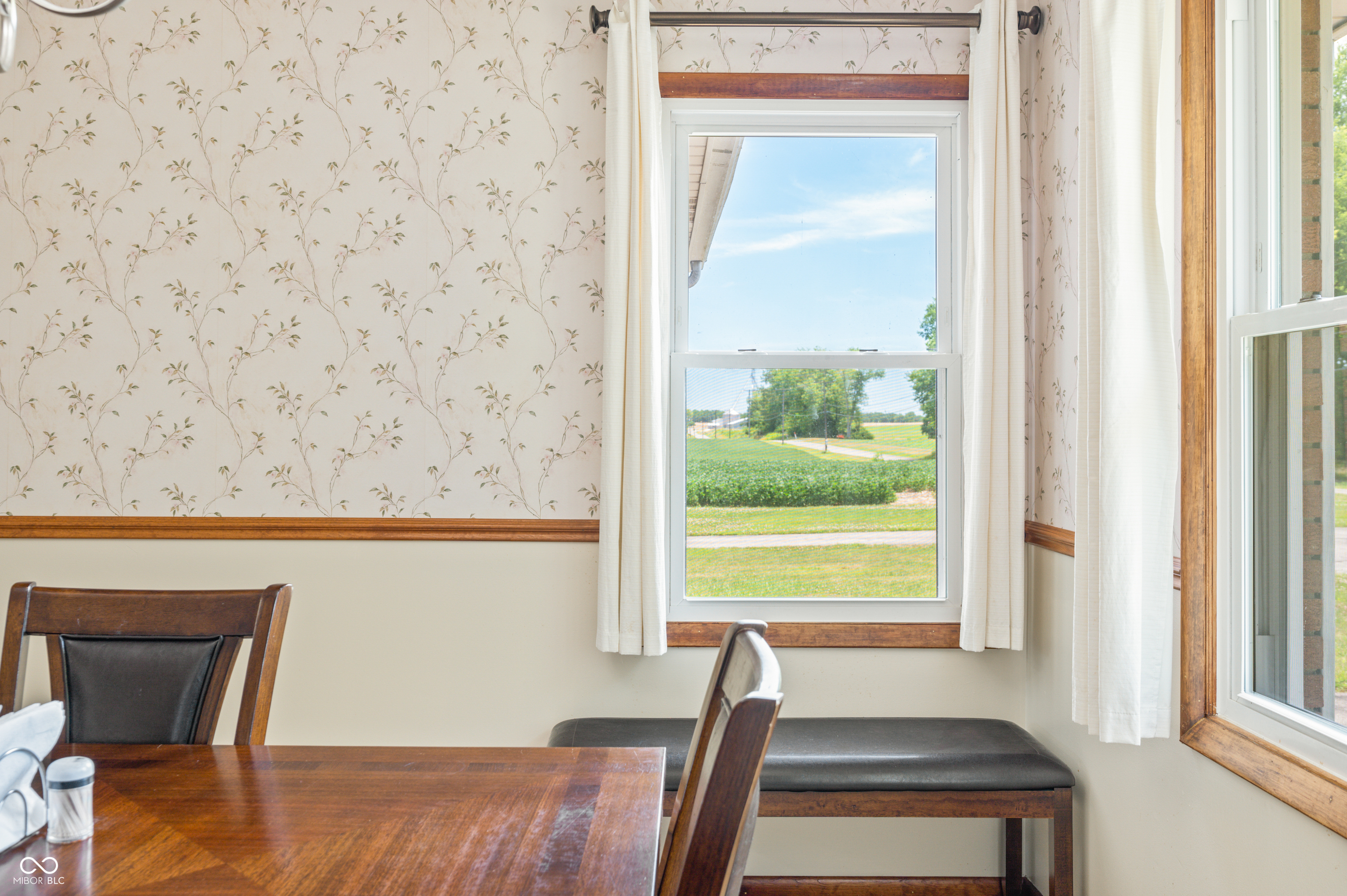 10520 E Railroad Street