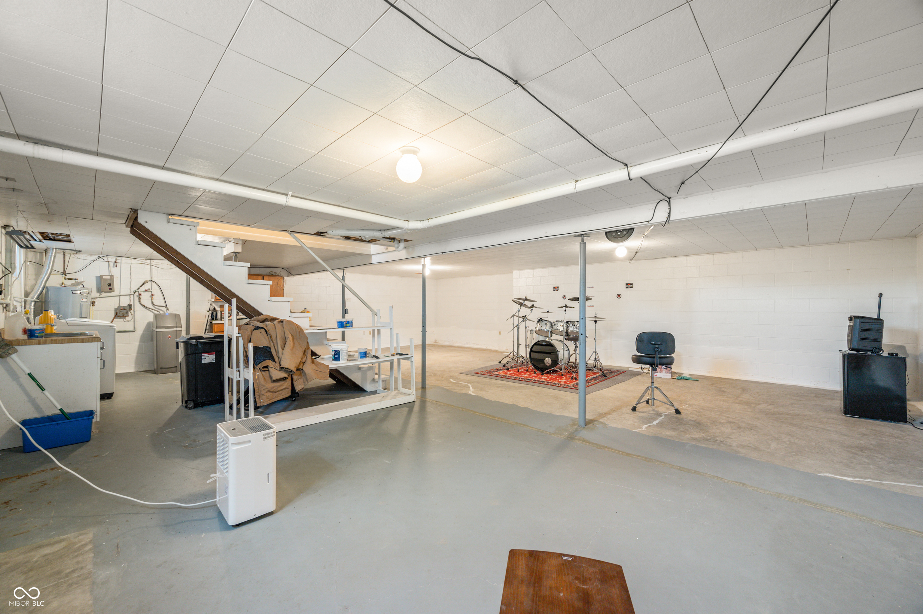 10520 E Railroad Street