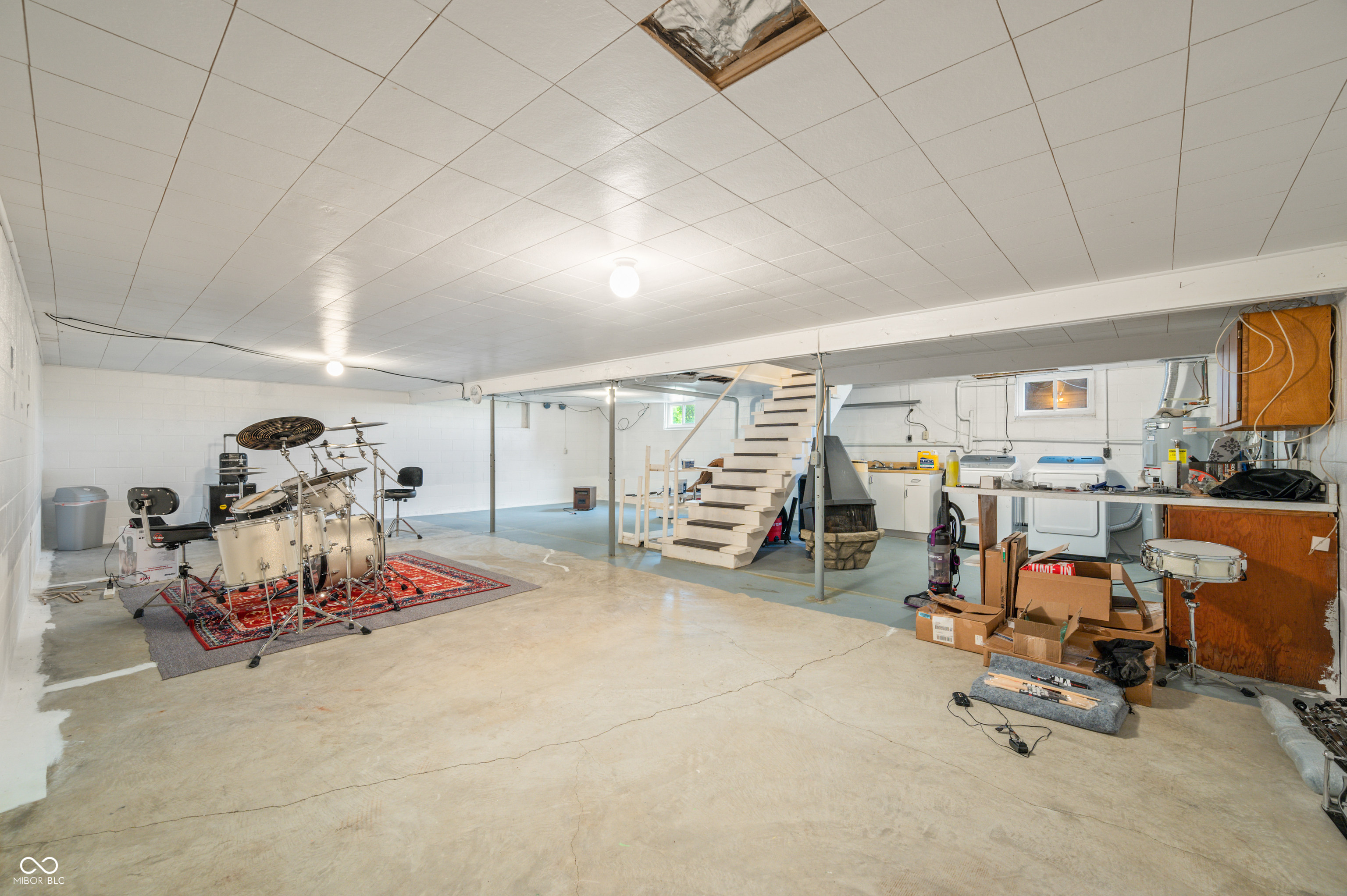 10520 E Railroad Street