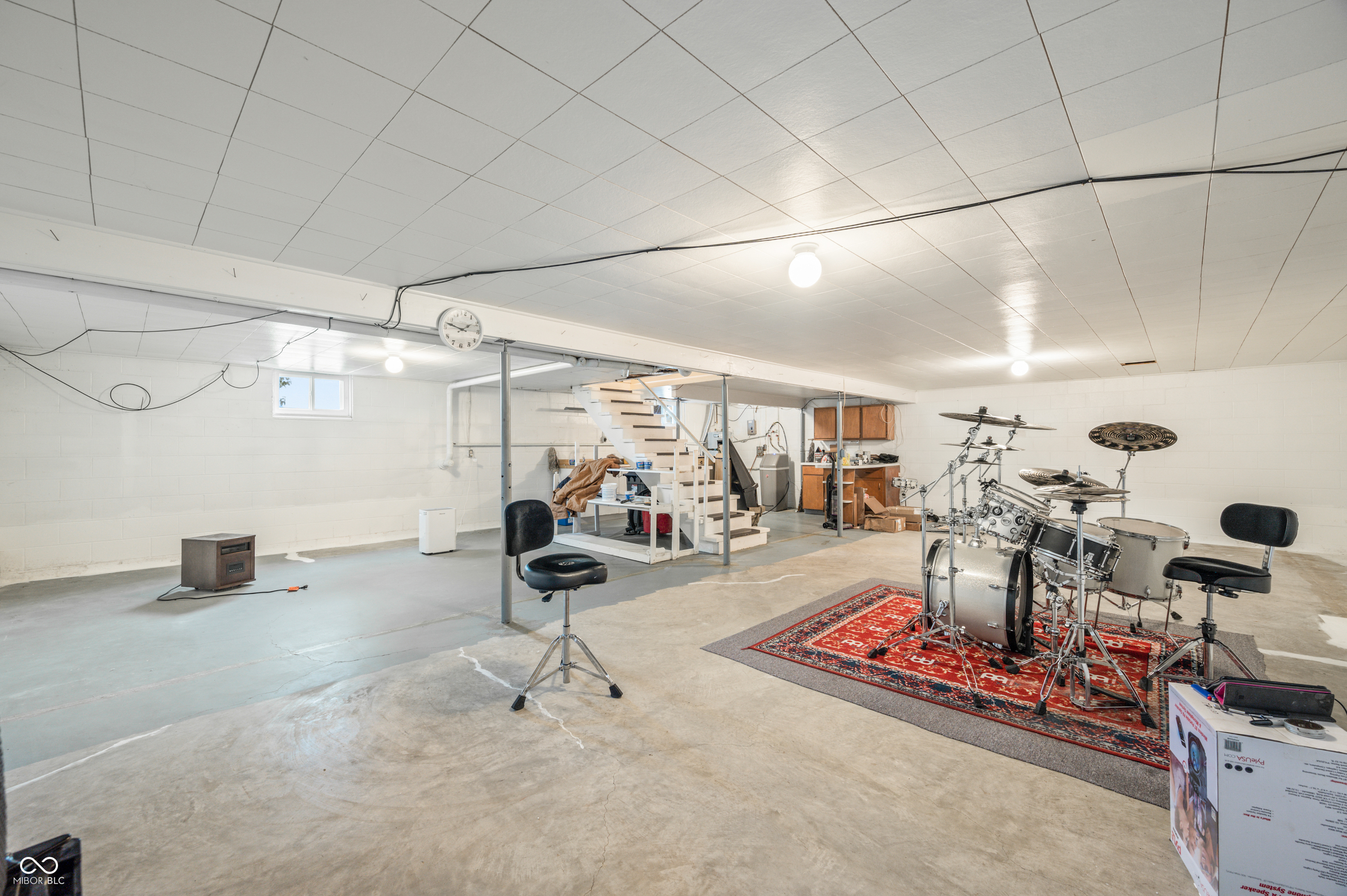 10520 E Railroad Street