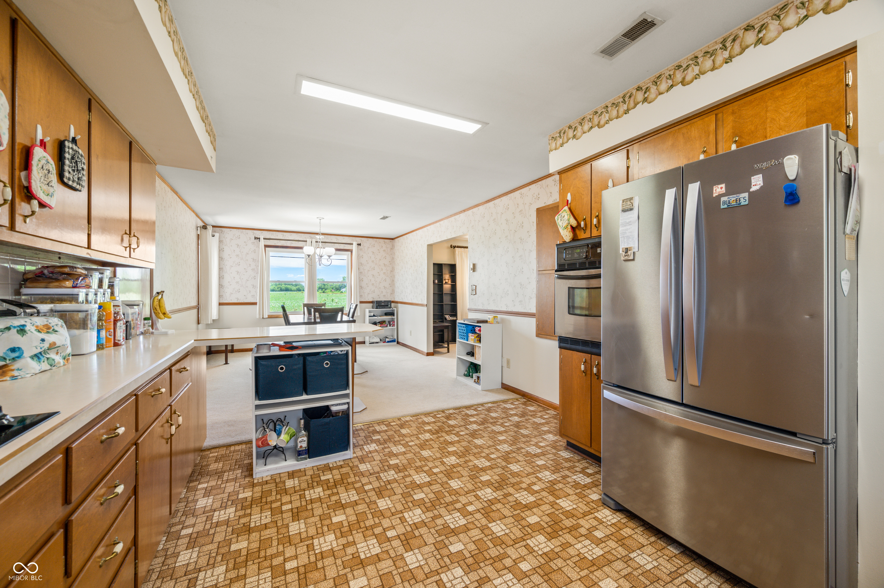 10520 E Railroad Street