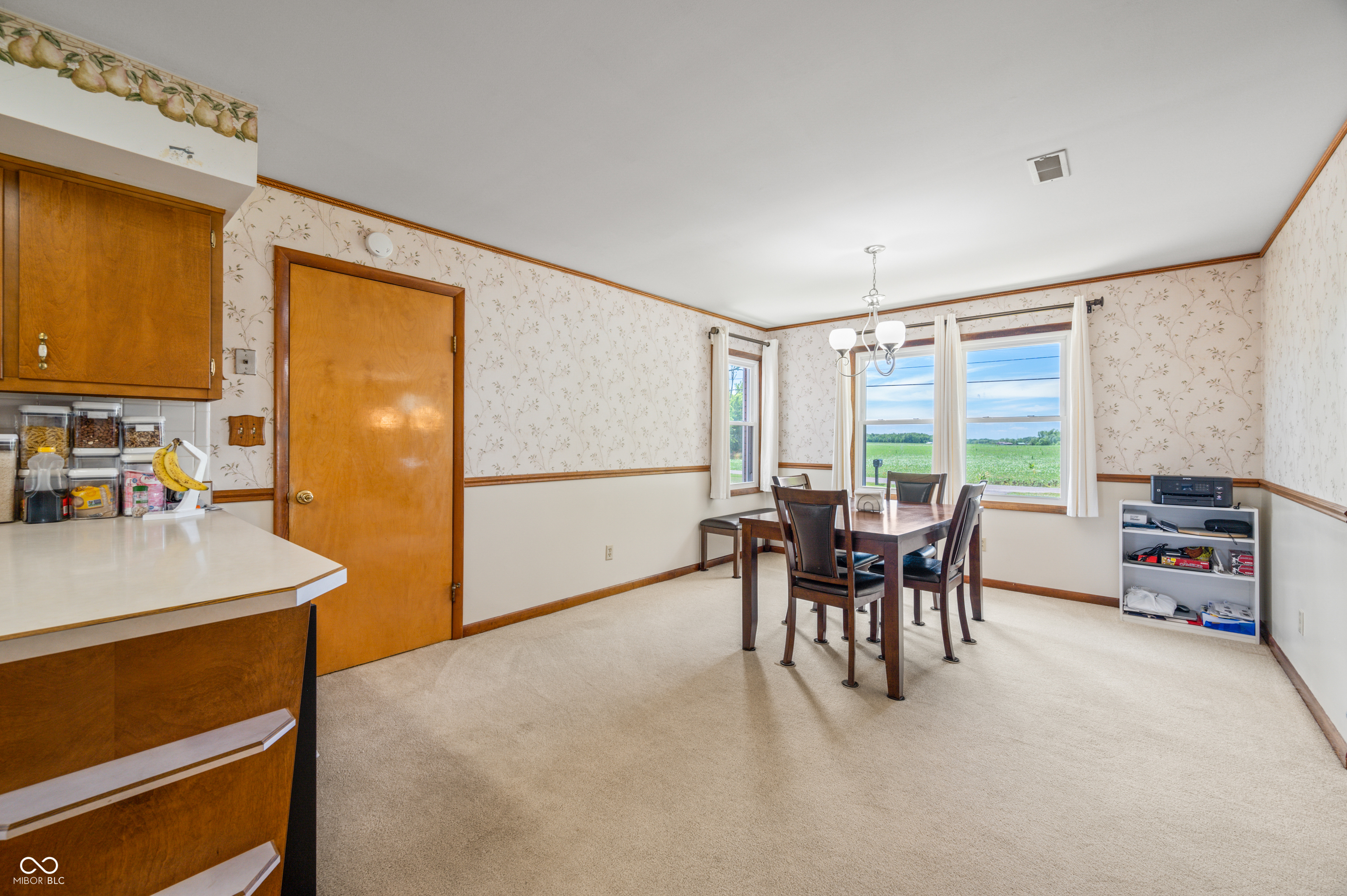 10520 E Railroad Street