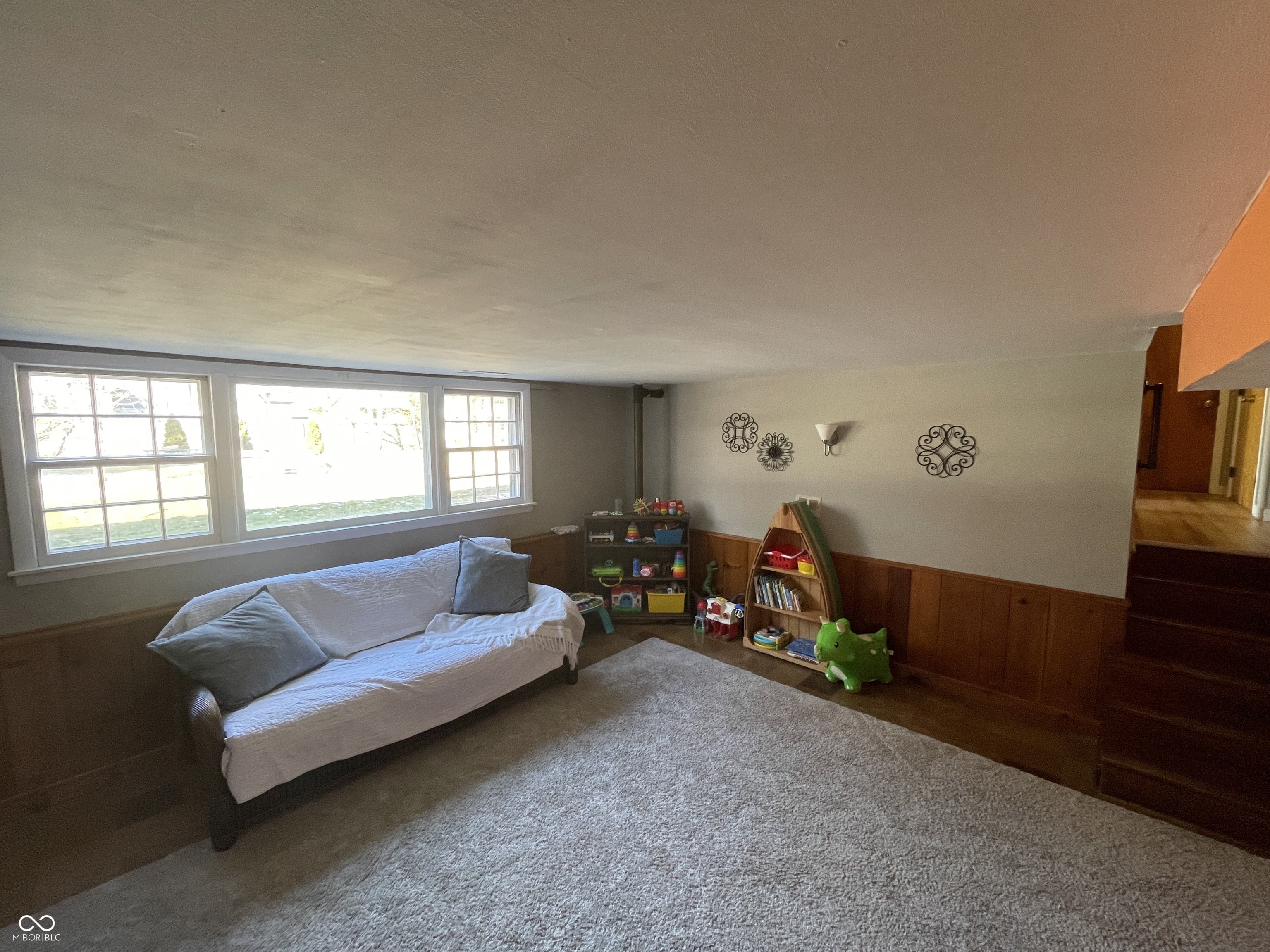 4126 Roselawn Avenue