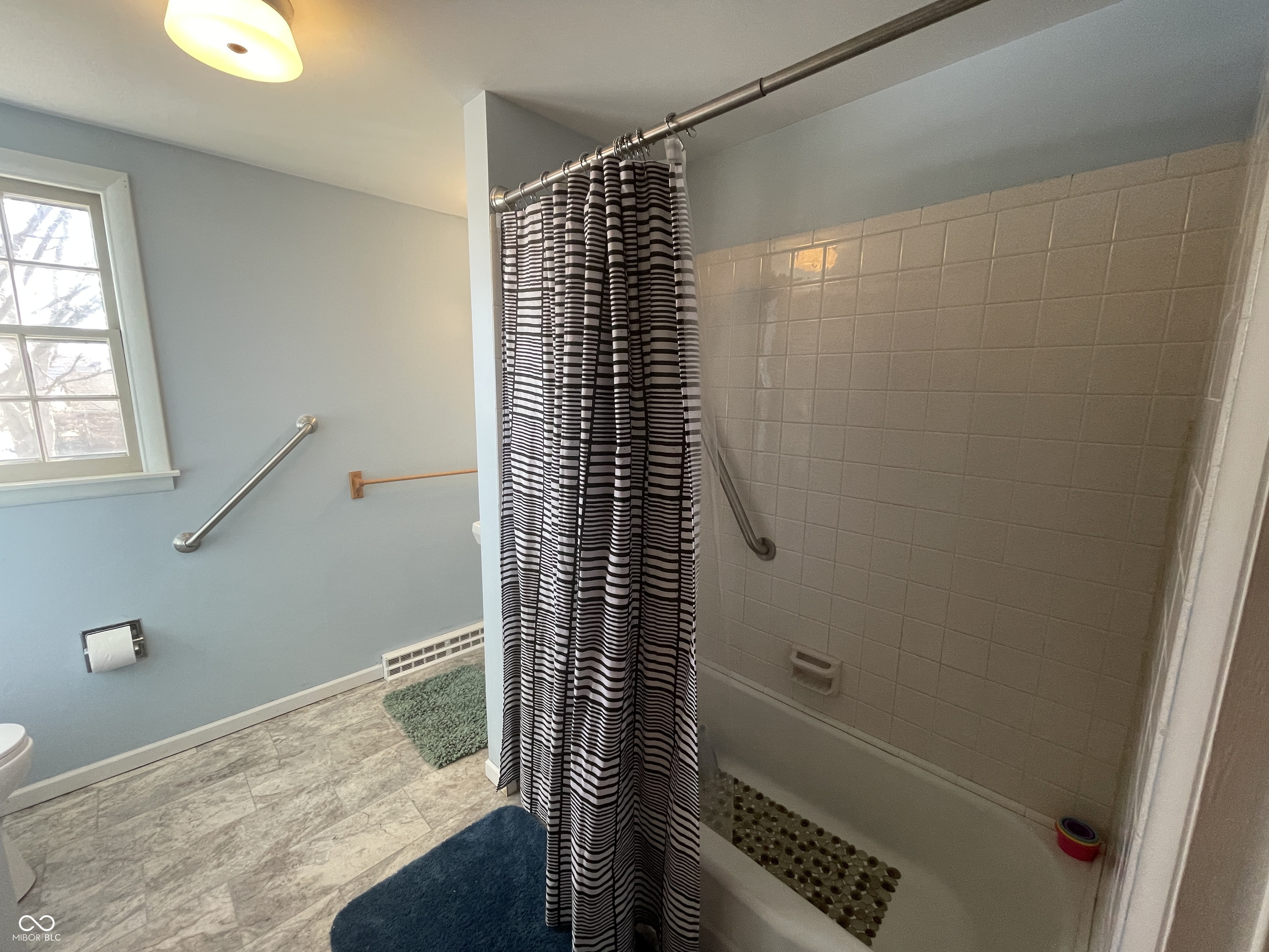 4126 Roselawn Avenue