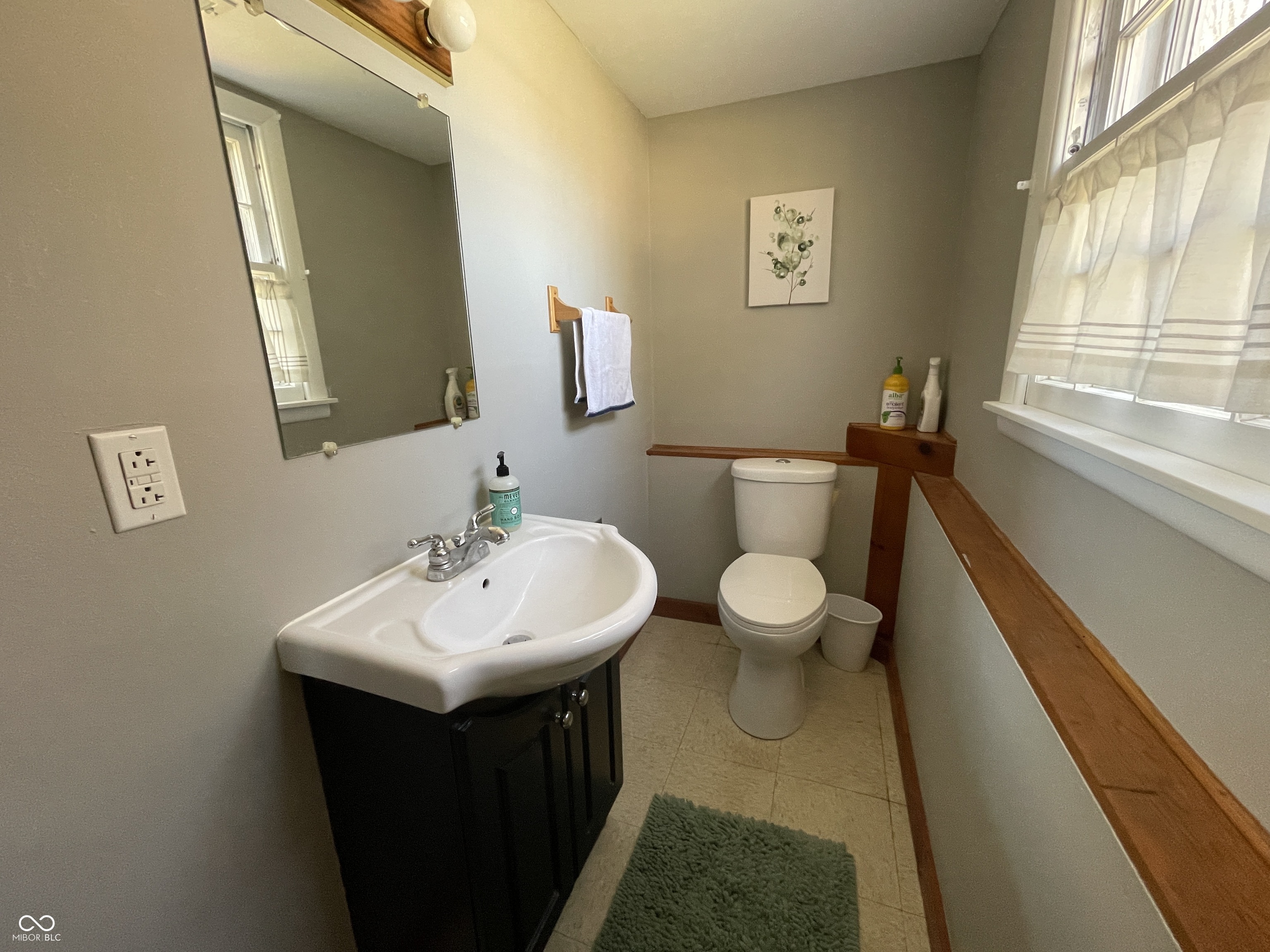 4126 Roselawn Avenue