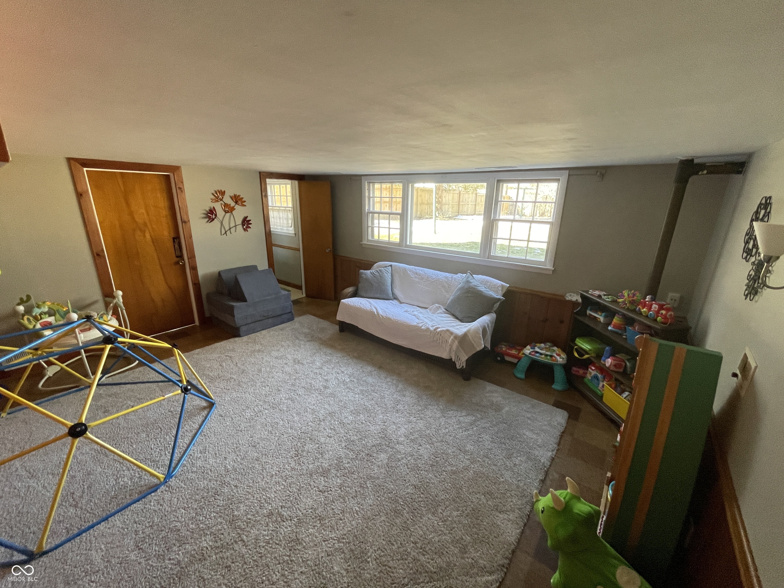 4126 Roselawn Avenue