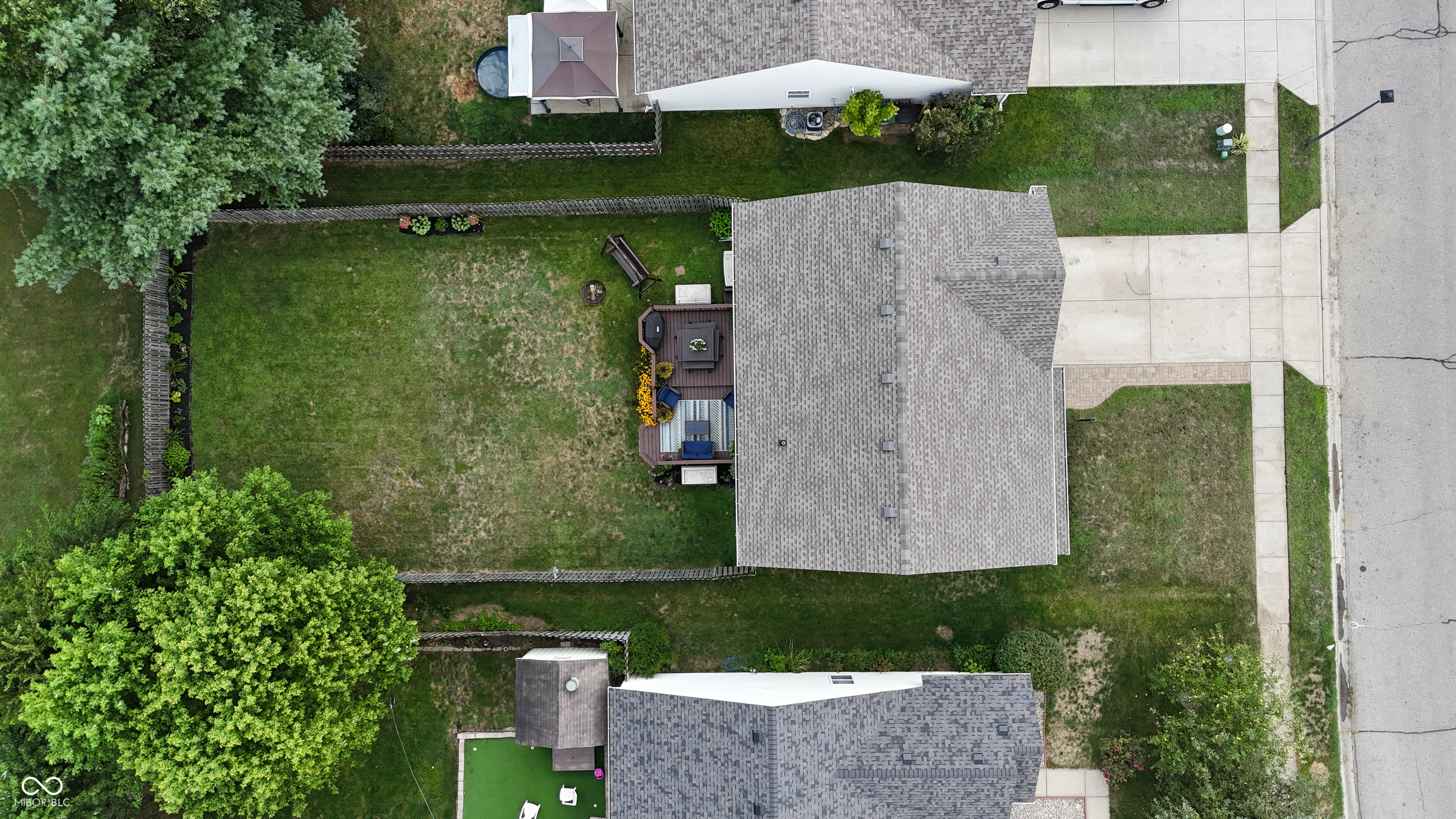 2250 Lakecrest Drive