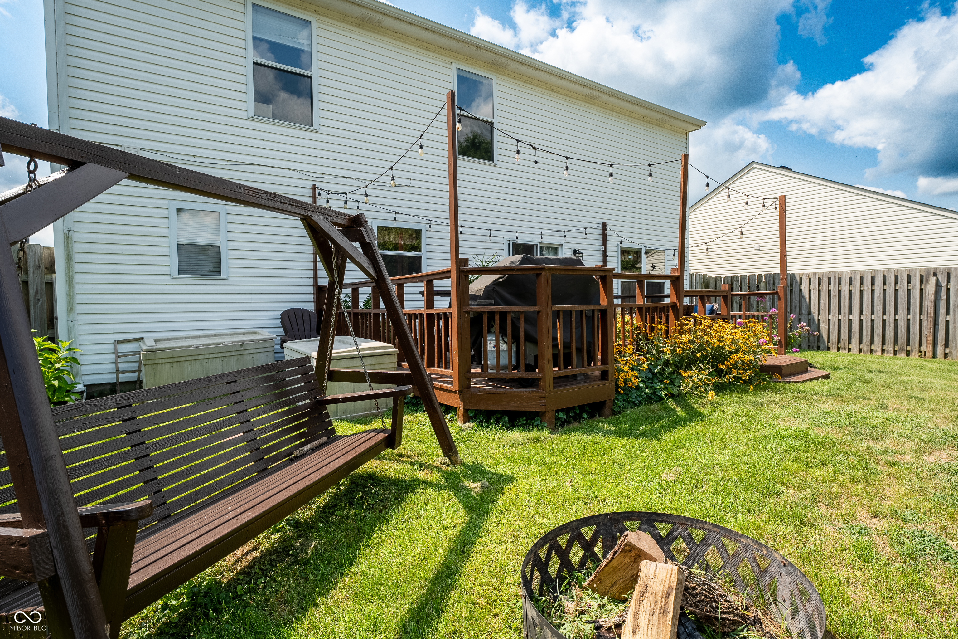 2250 Lakecrest Drive