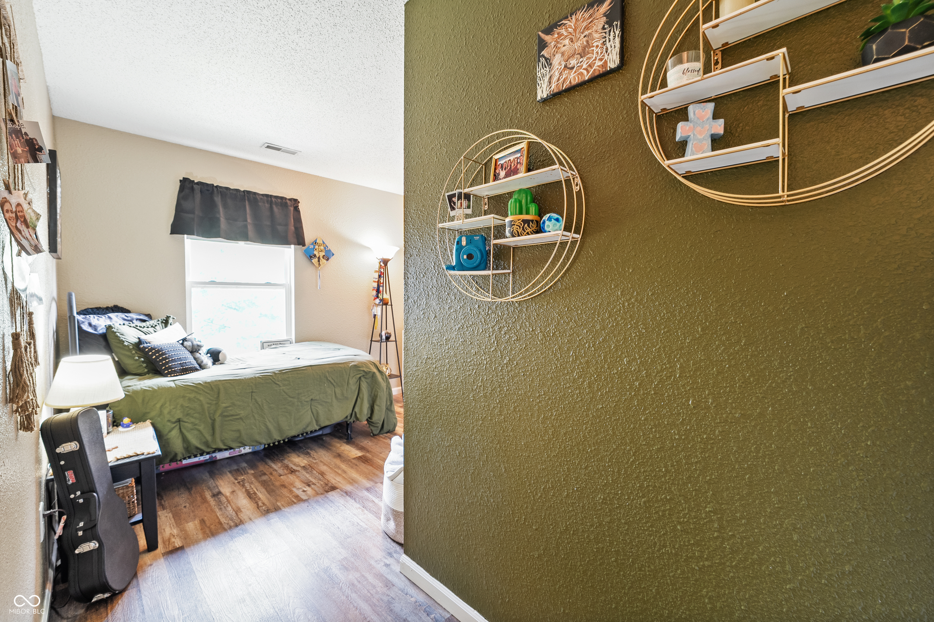 2250 Lakecrest Drive