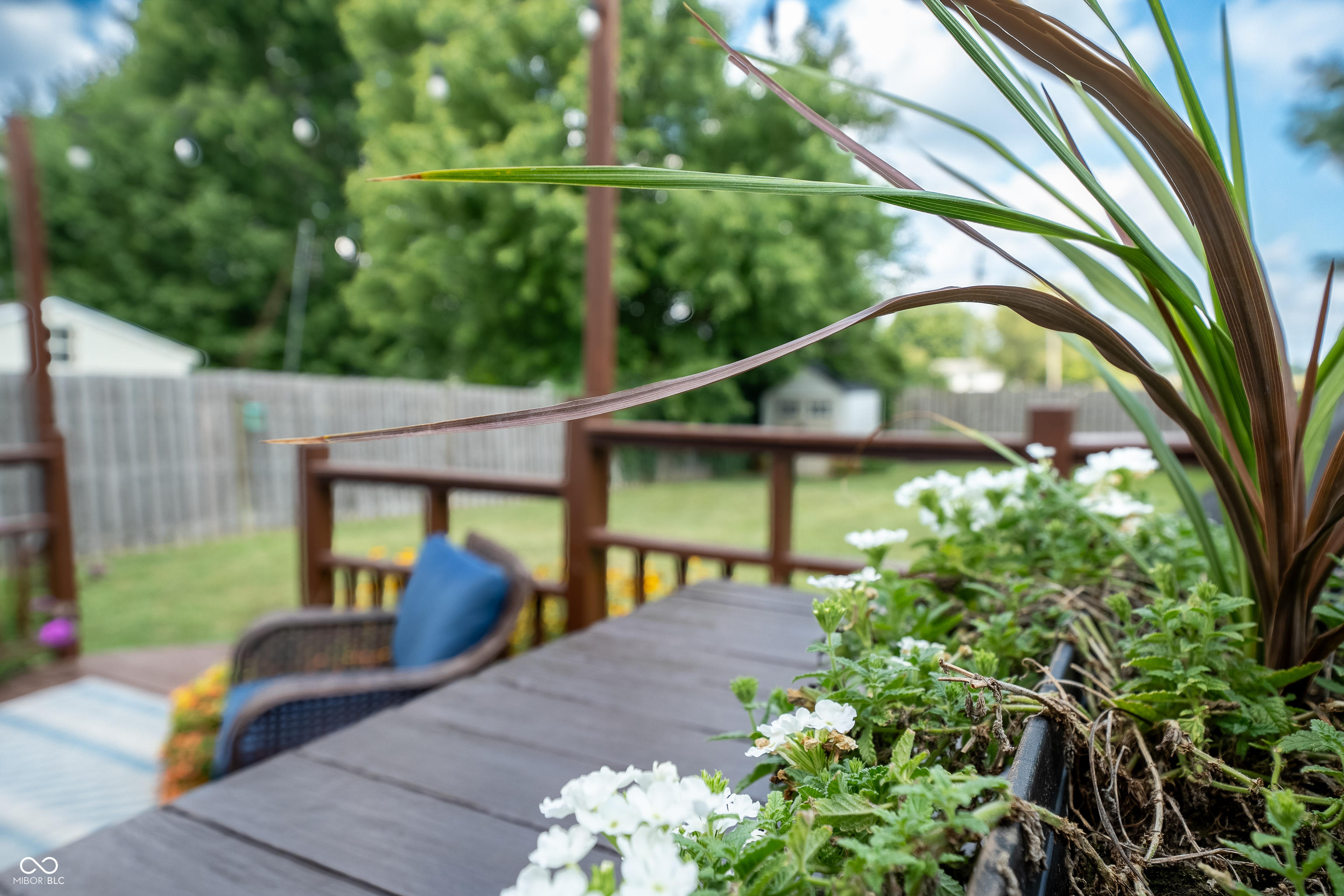 2250 Lakecrest Drive