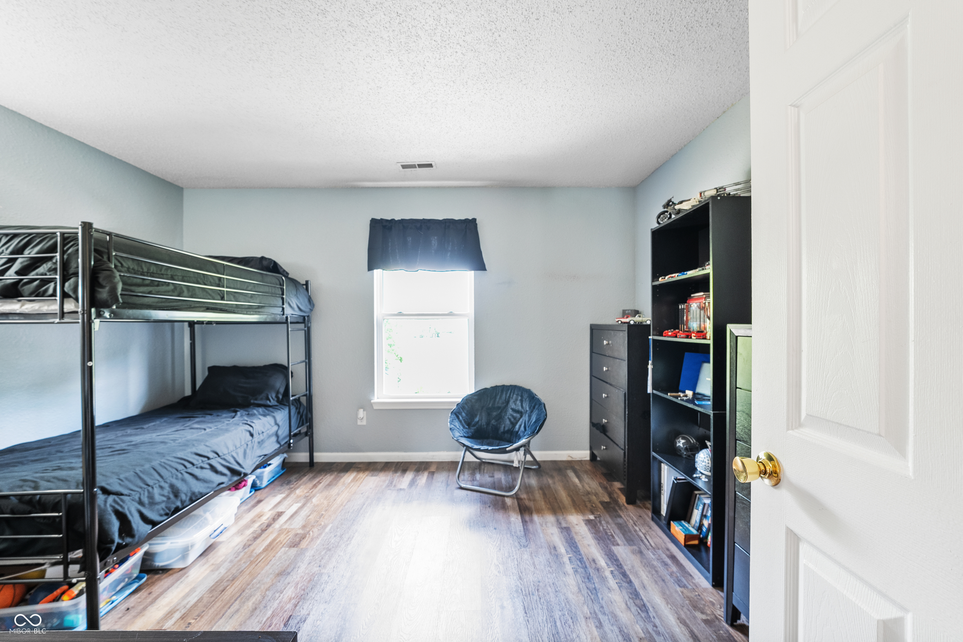 2250 Lakecrest Drive