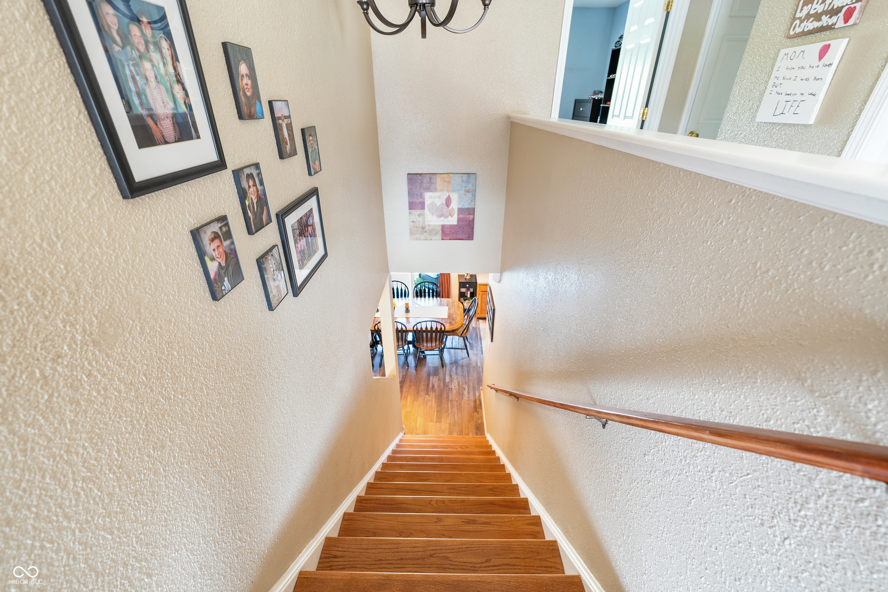 2250 Lakecrest Drive