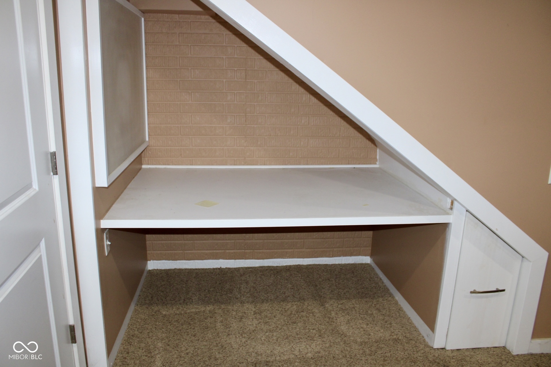 2999 Prairie Stream Way