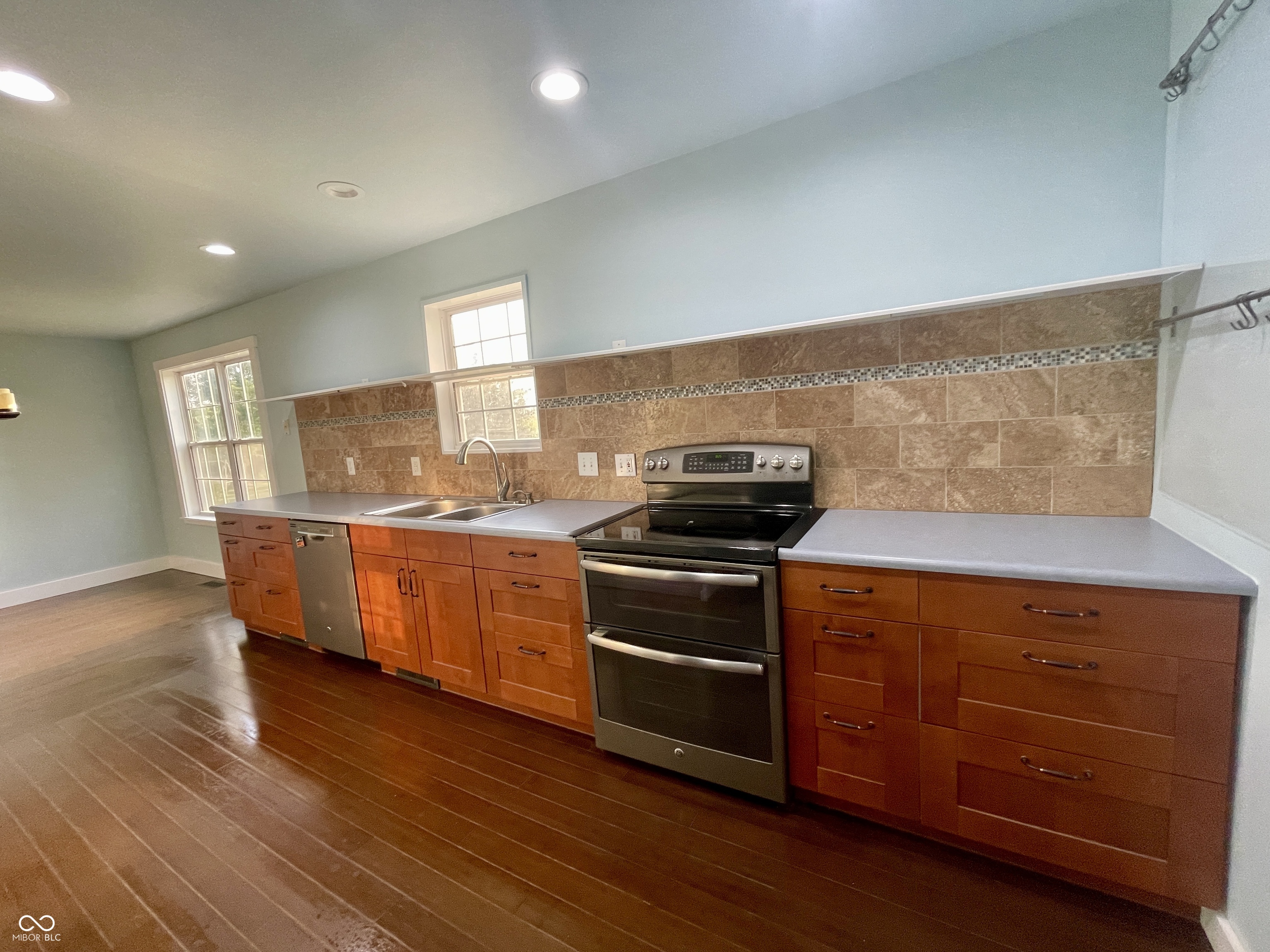 2999 Prairie Stream Way