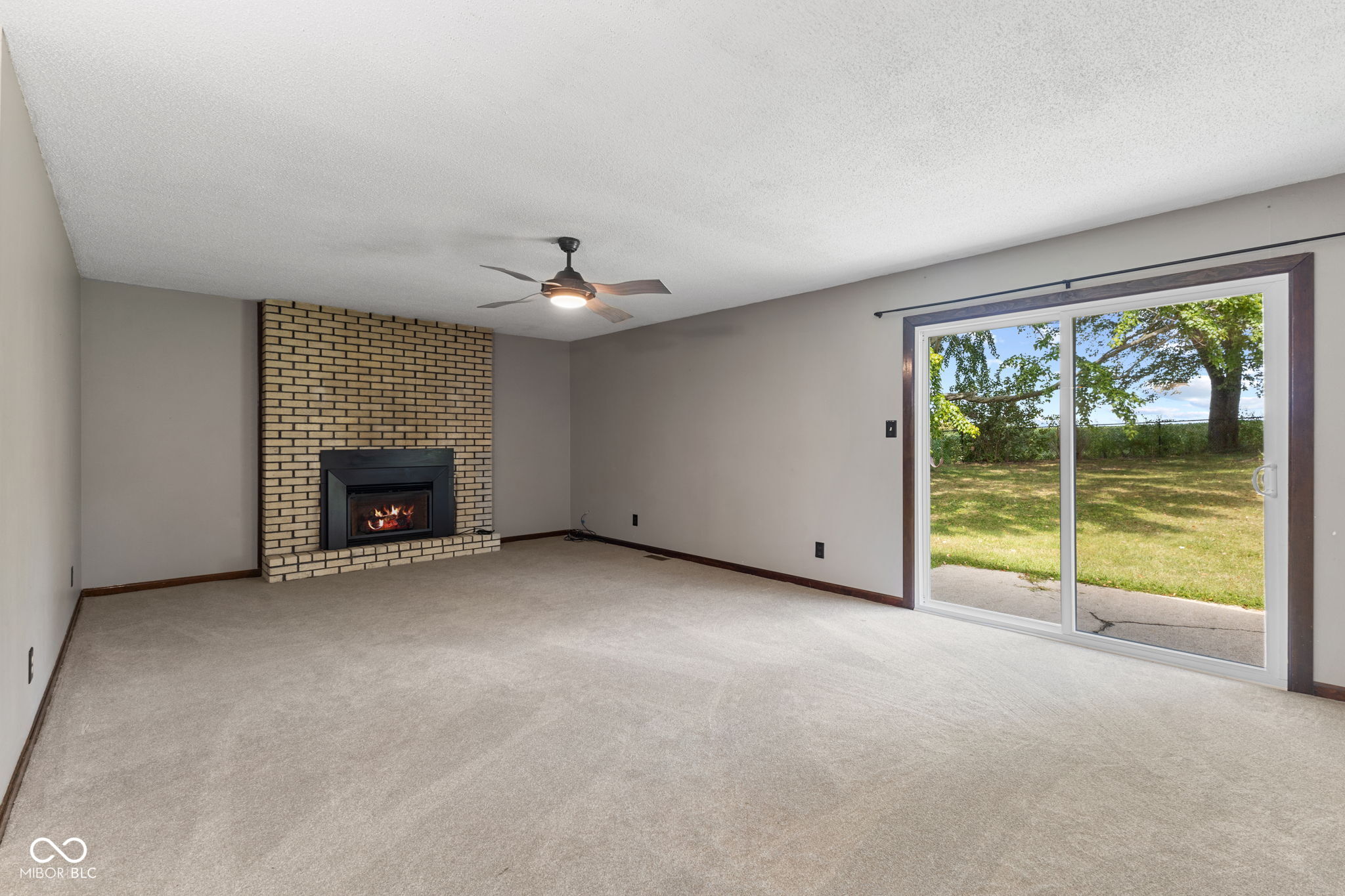 16130 E Lake Shore Drive N