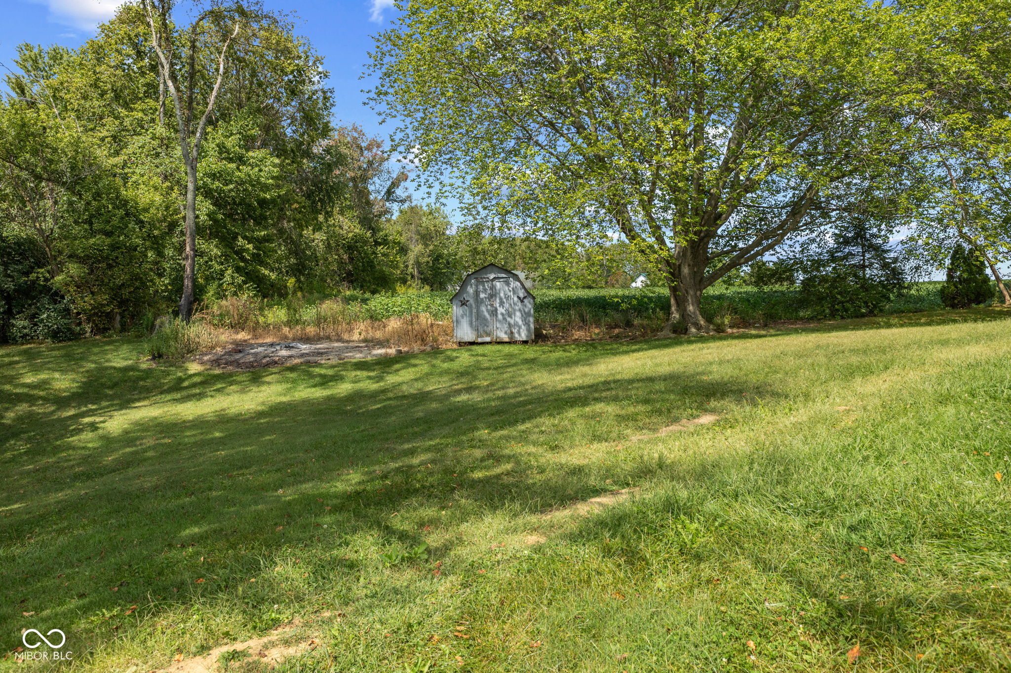 16130 E Lake Shore Drive N