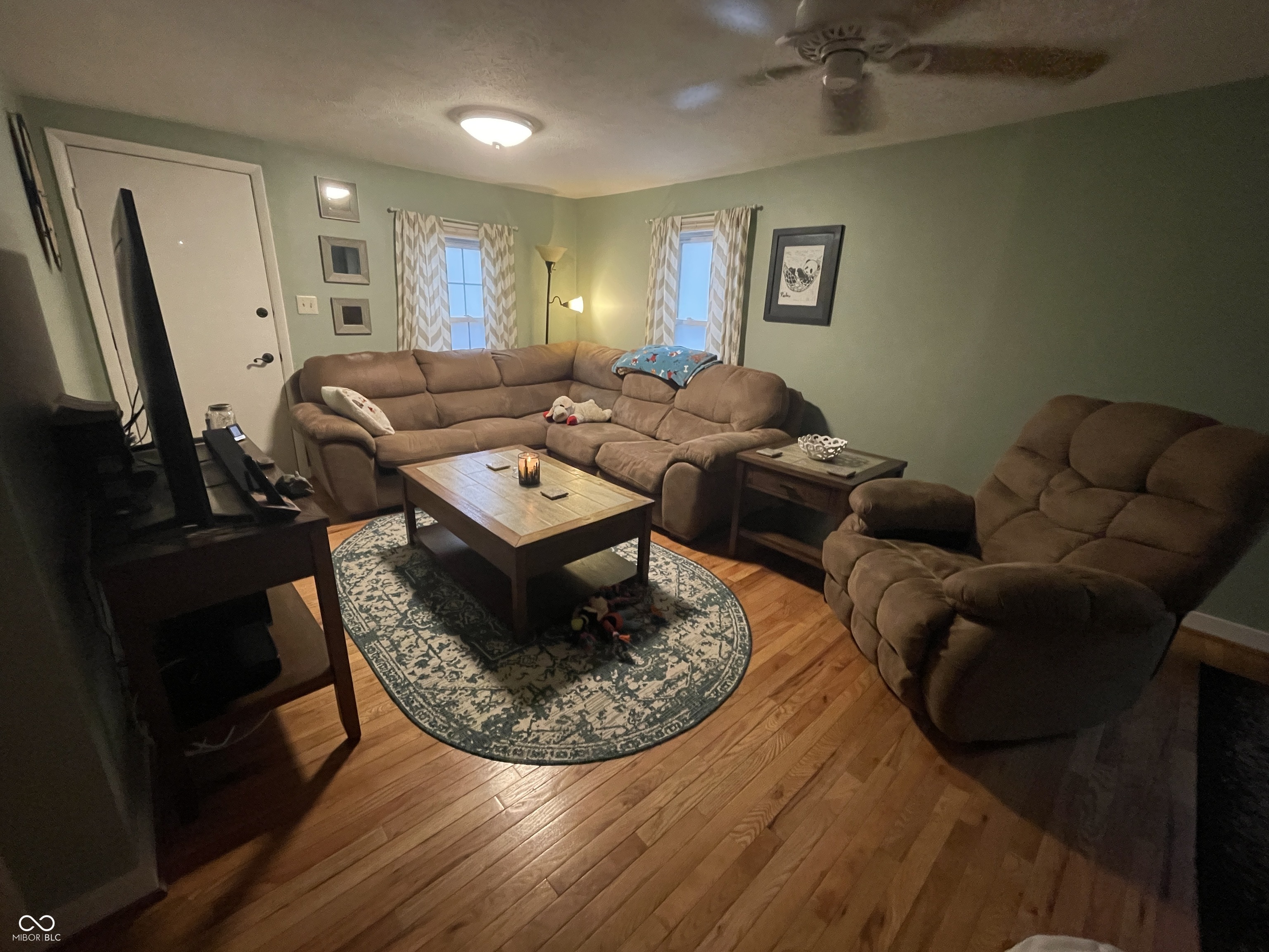 318 N Gladstone Avenue