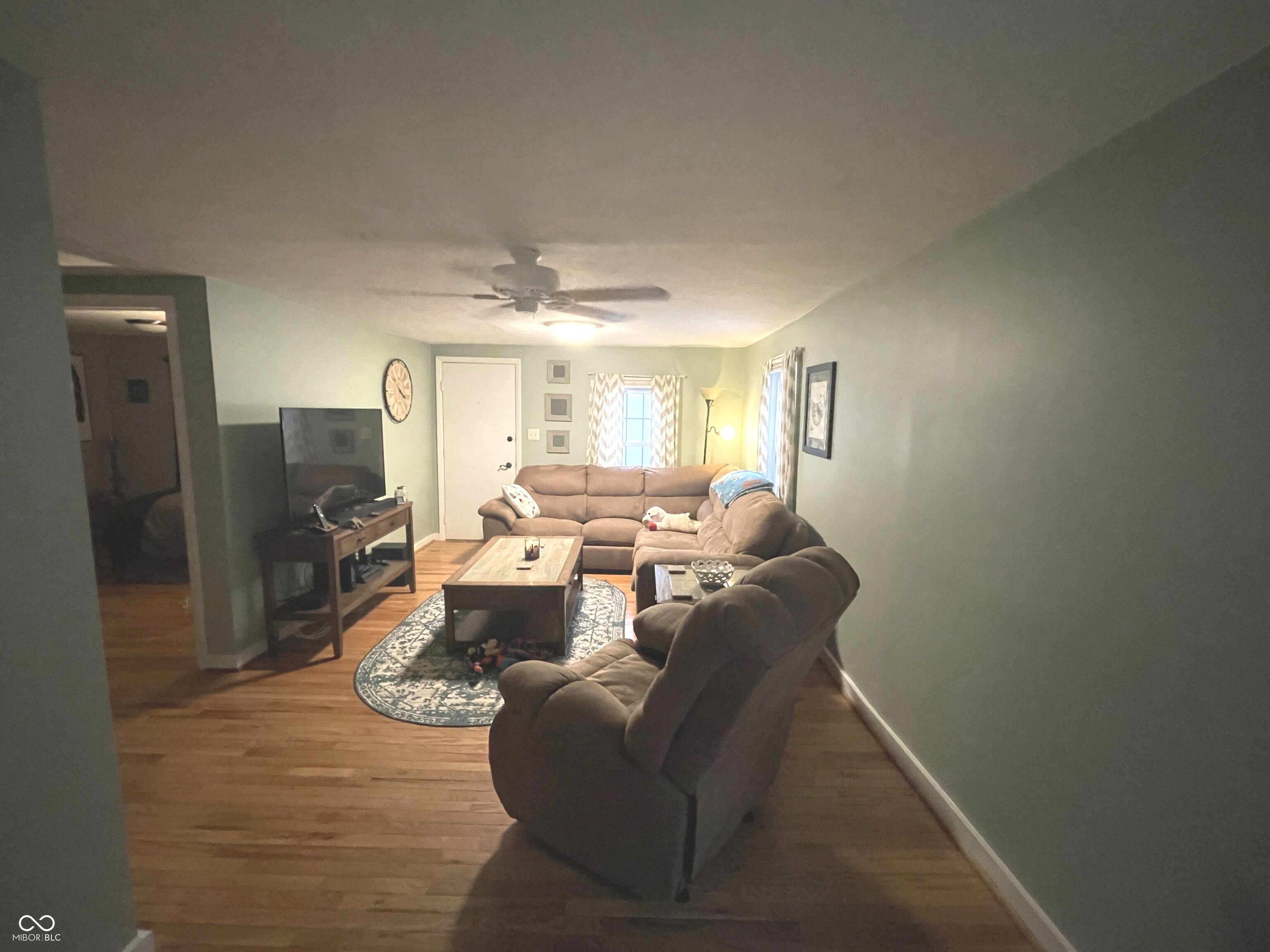 318 N Gladstone Avenue