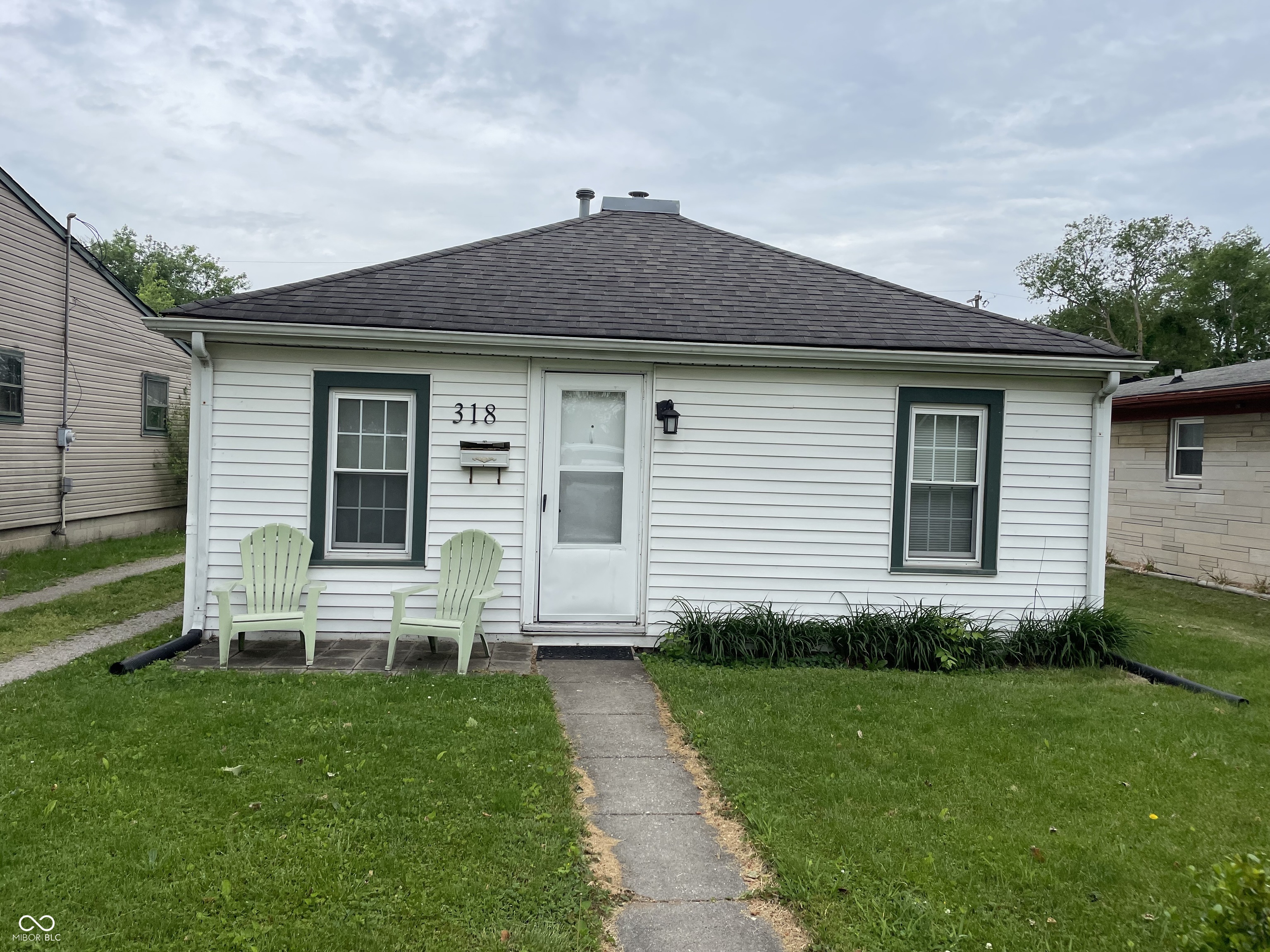 318 N Gladstone Avenue