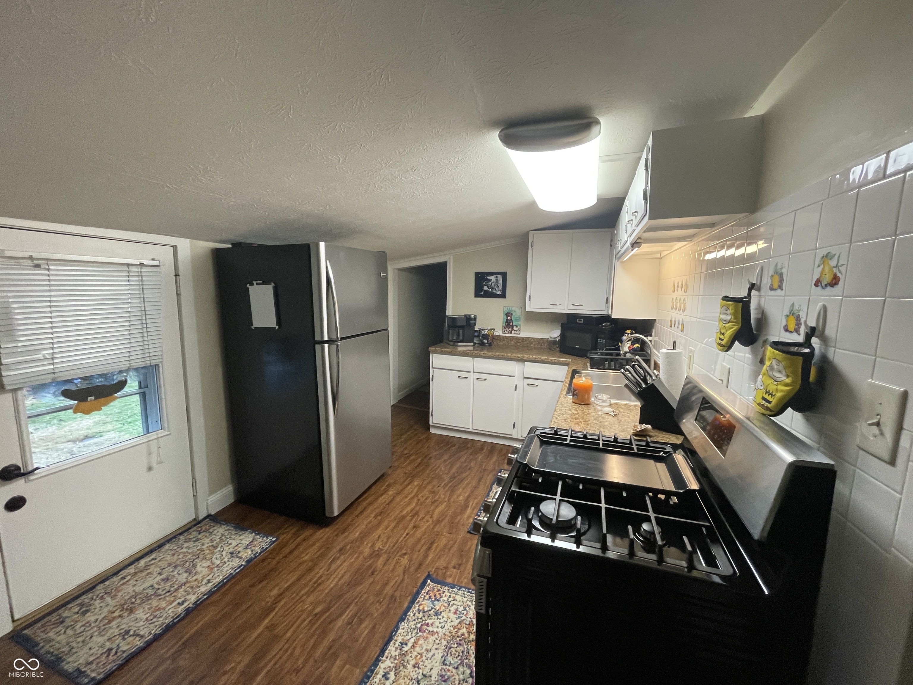 318 N Gladstone Avenue