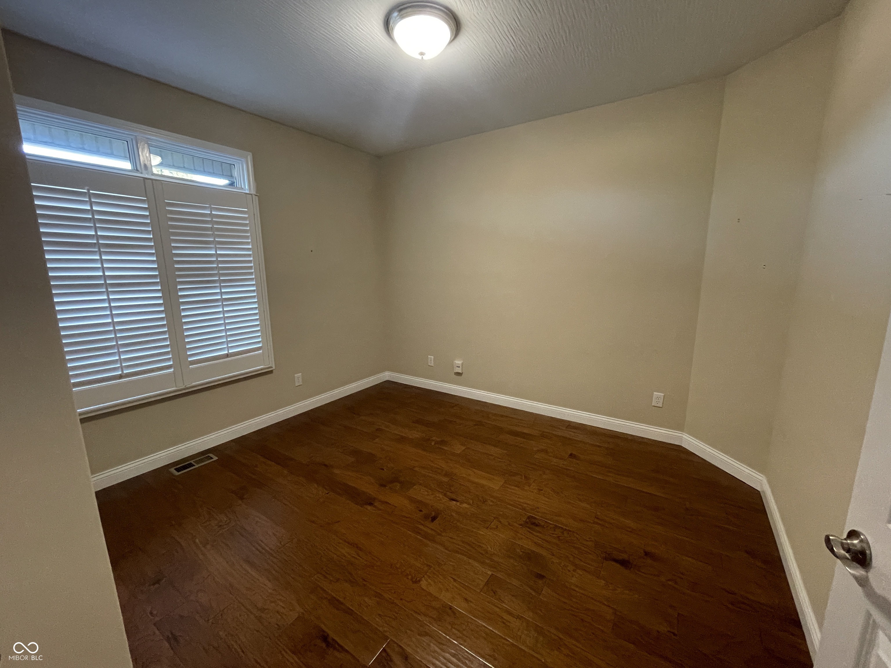 5920 Shellbark Court