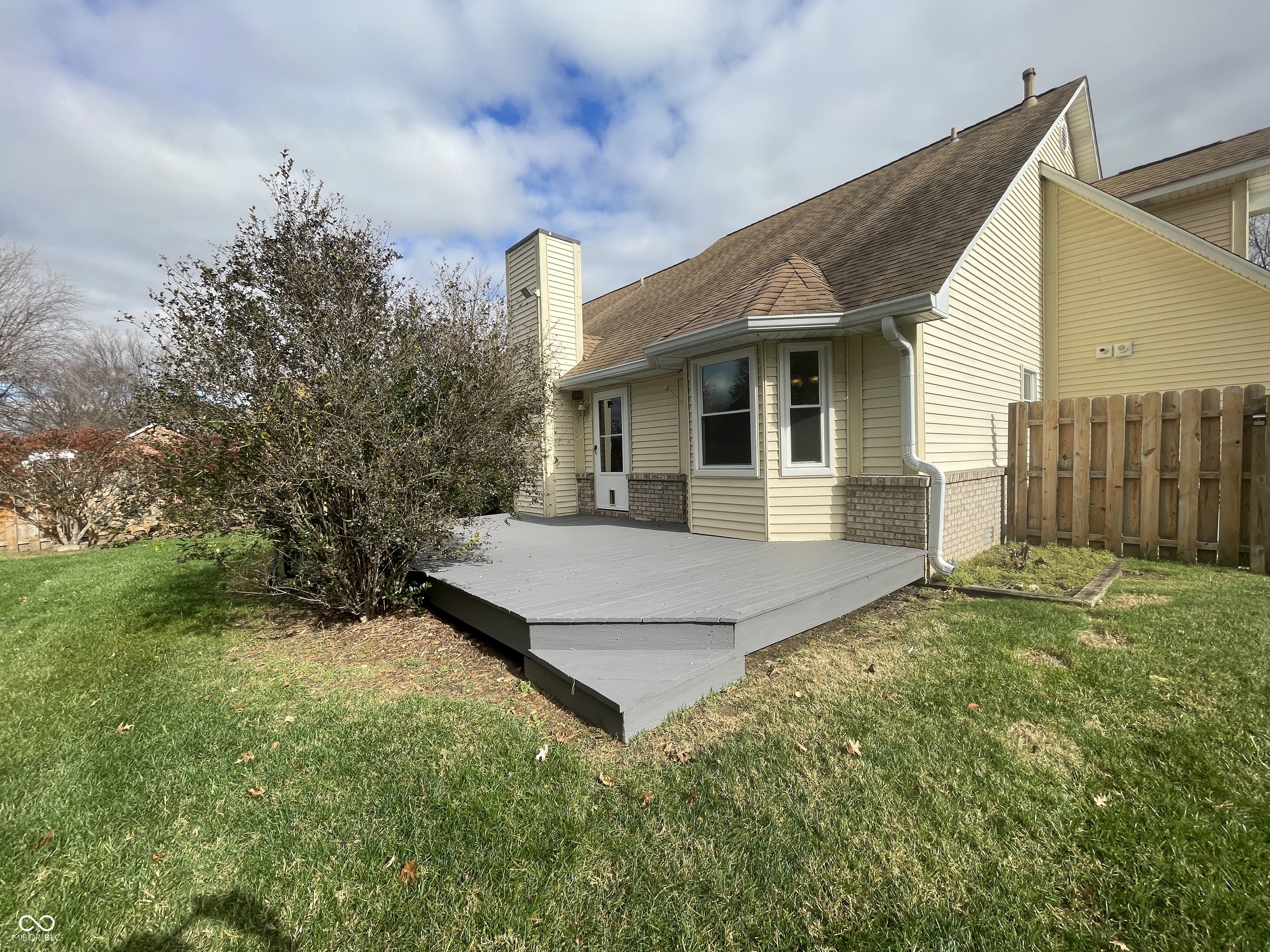 2896 Fox Hollow Court