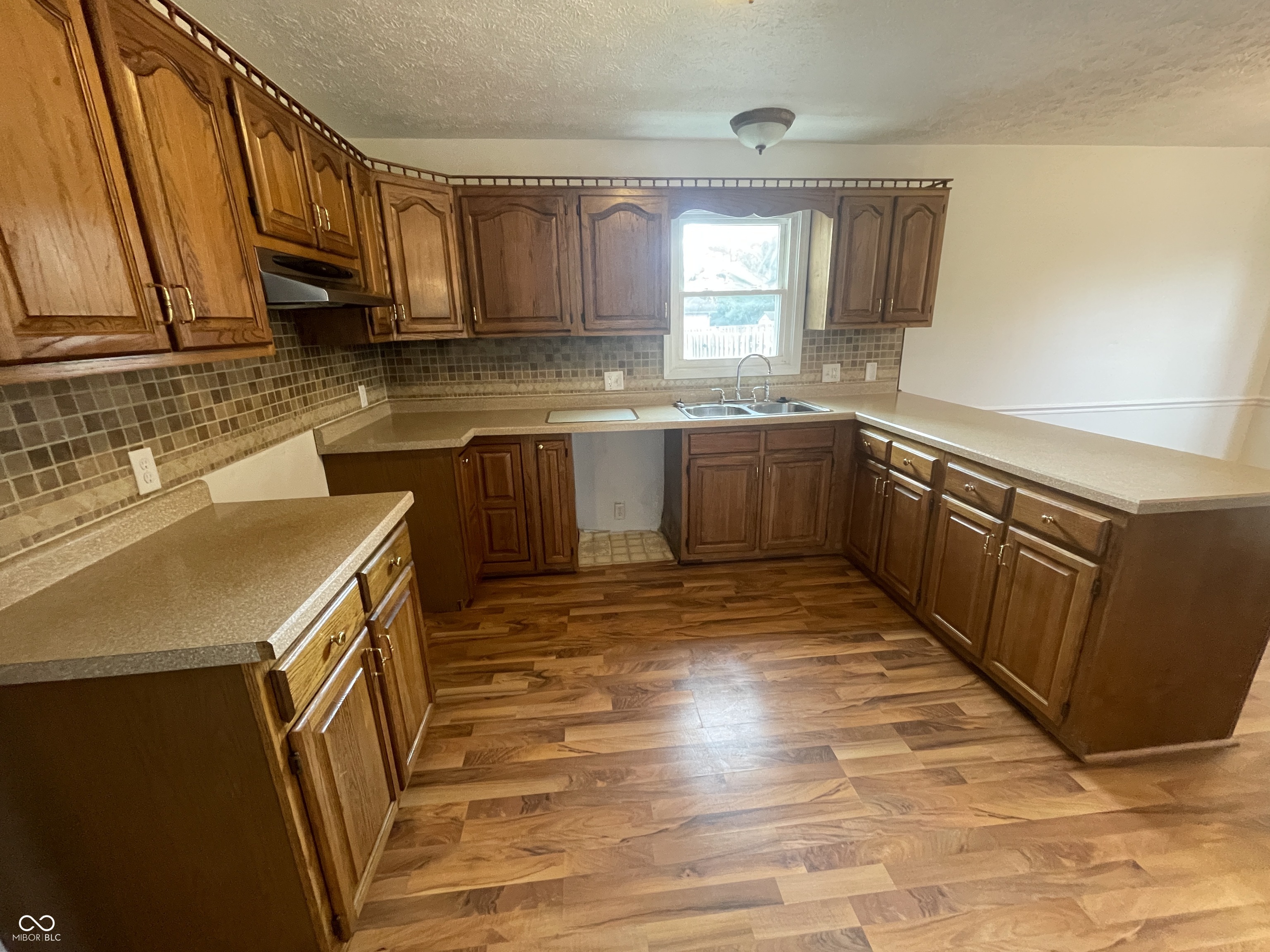 2896 Fox Hollow Court